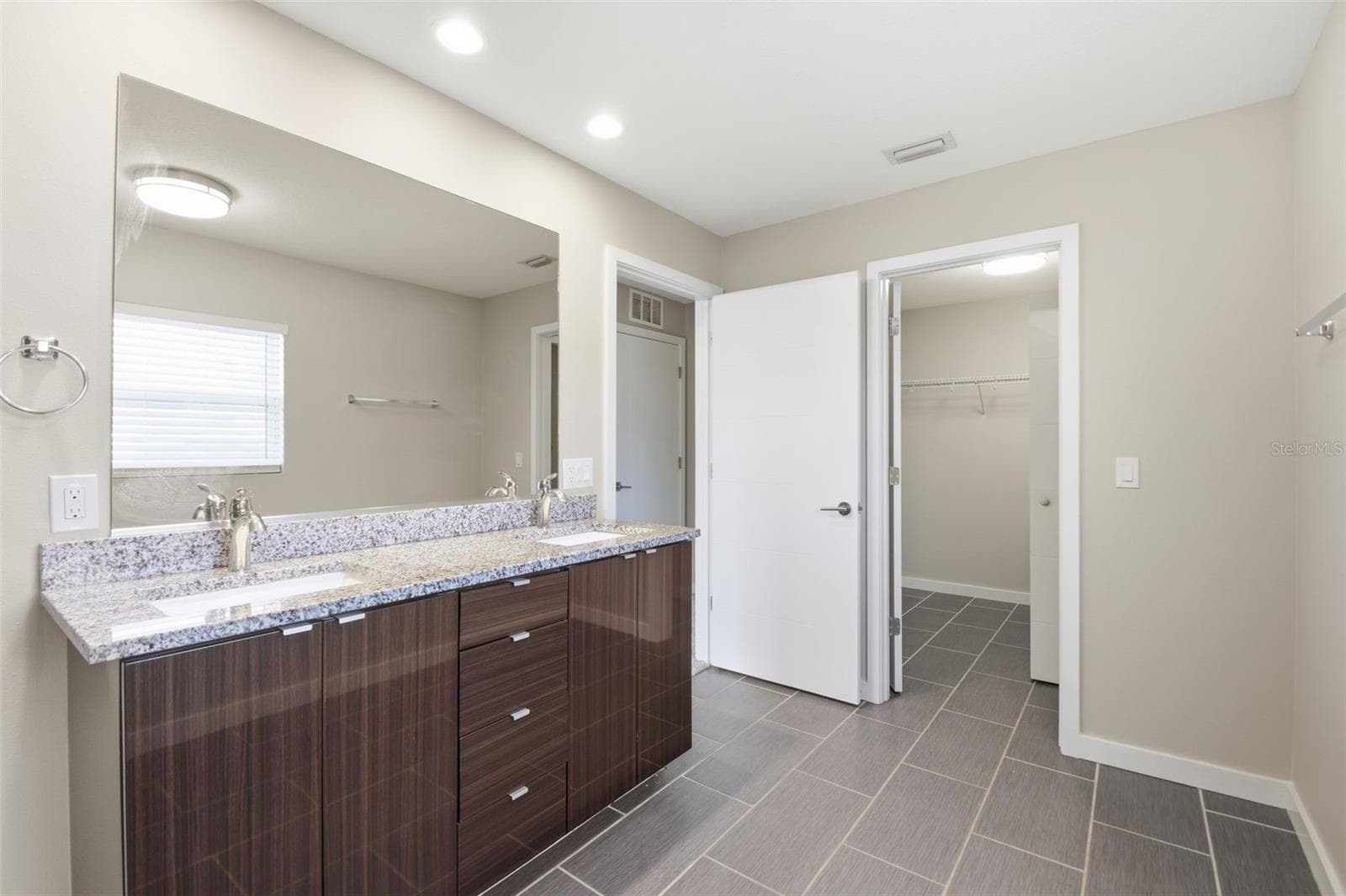 Single Family Residence at 2303 BAHIA VISTA ST, SARASOTA, photo 41 of 54