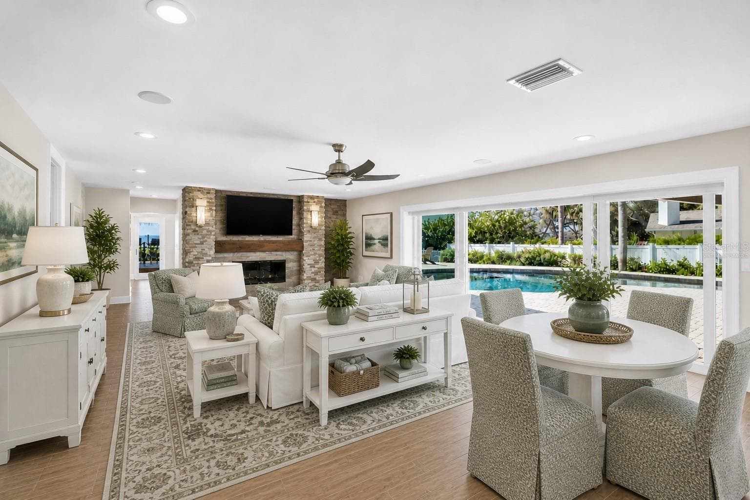 Inviting Great Room-Virtually Staged - 1100 FRIENDLY WAY S, ST PETERSBURG