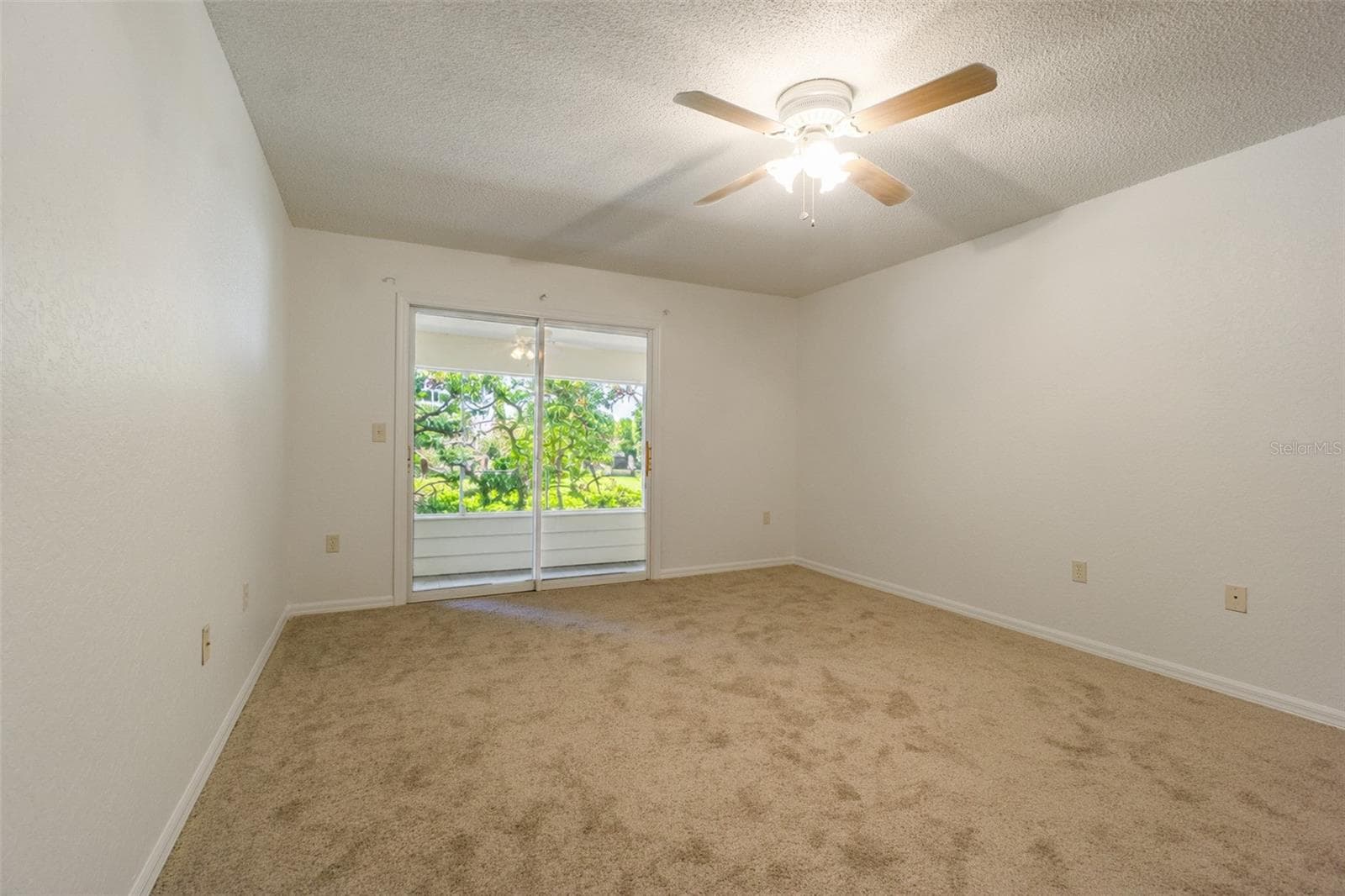 Primary Suite - 8157 STURBRIDGE CT, WEEKI WACHEE