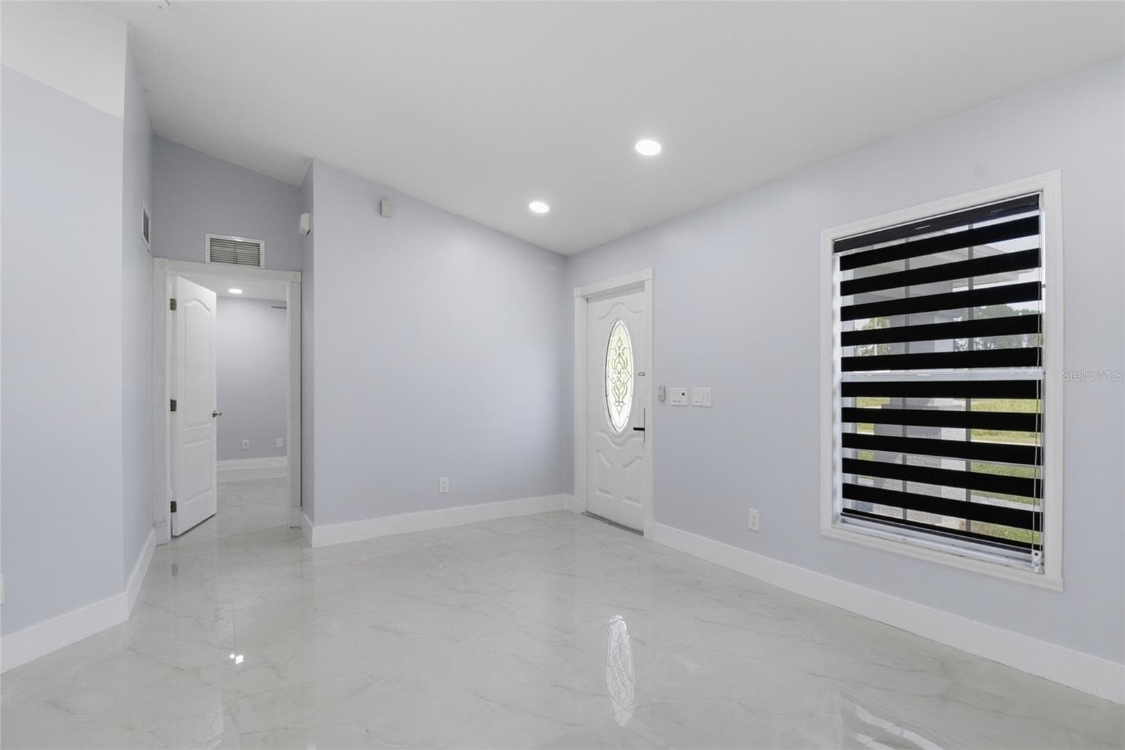 Entry way - 1104 MORTON ST E, LEHIGH ACRES