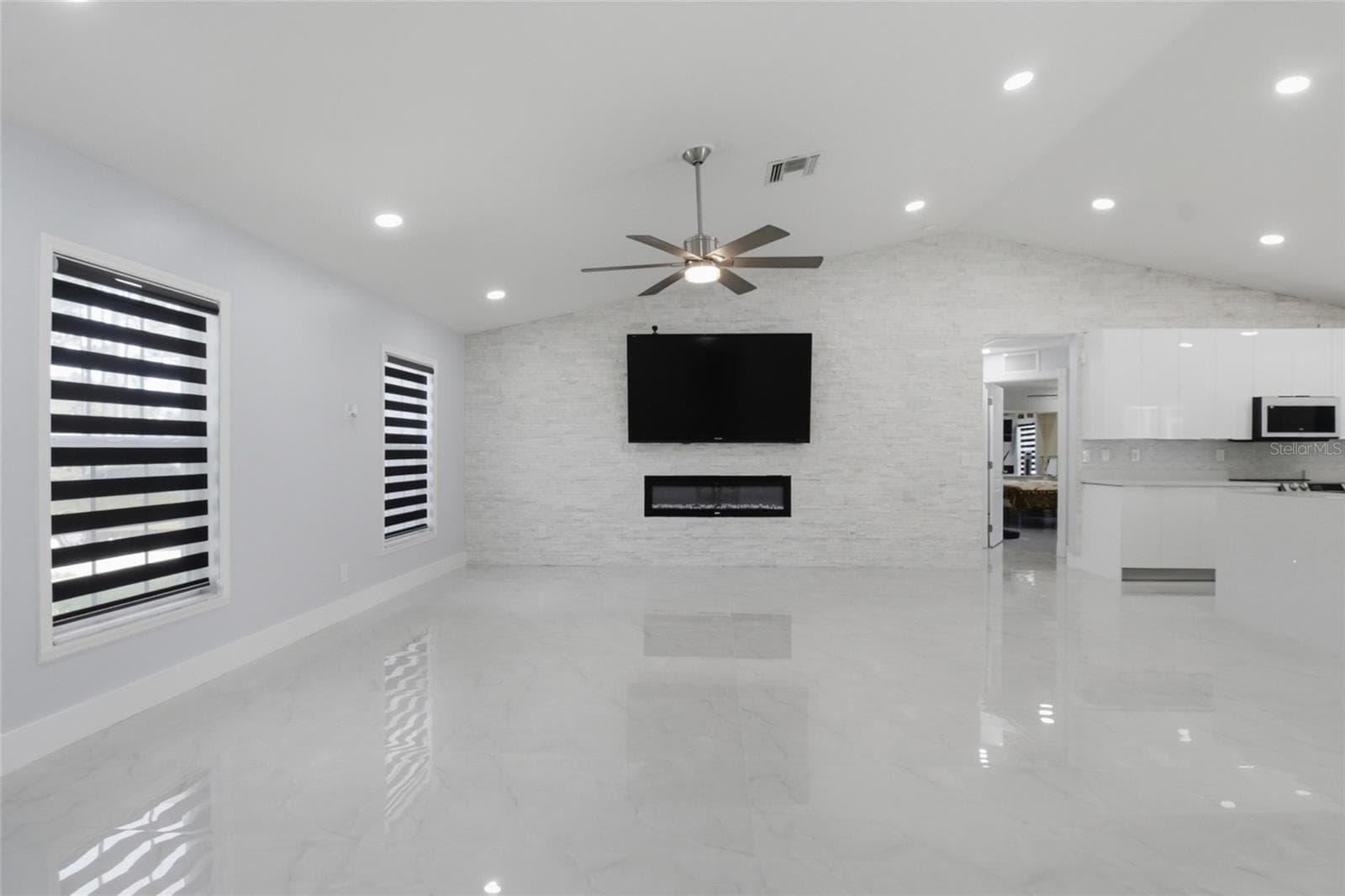 Living room - 1104 MORTON ST E, LEHIGH ACRES
