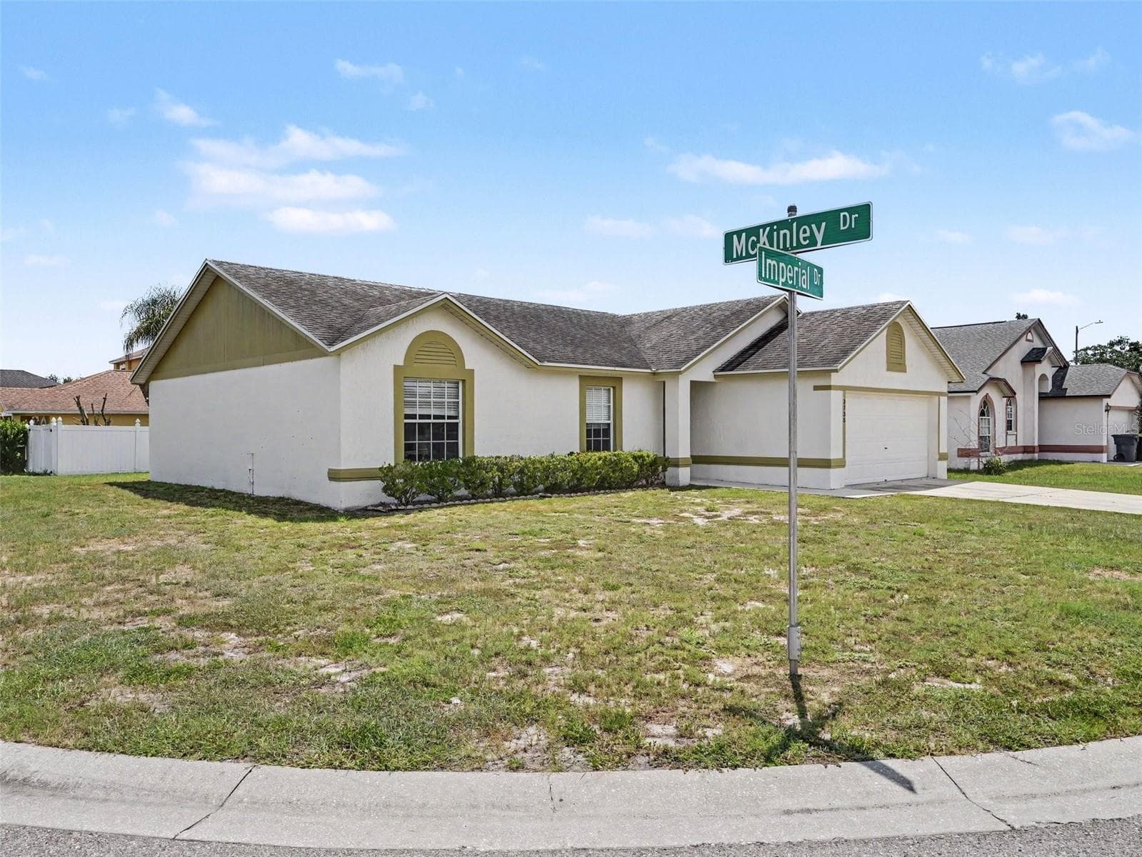 Single Family Residence at 3735 IMPERIAL DR, WINTER HAVEN, photo 2 of 24