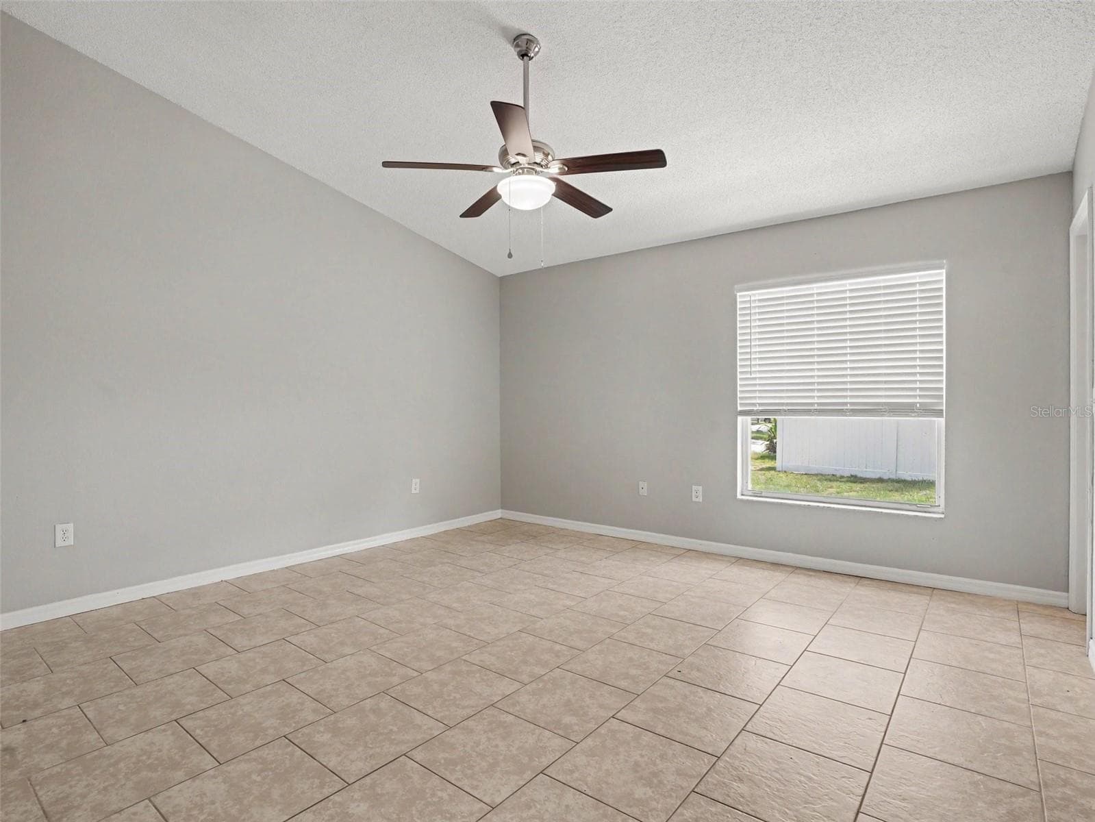 Single Family Residence at 3735 IMPERIAL DR, WINTER HAVEN, photo 14 of 24