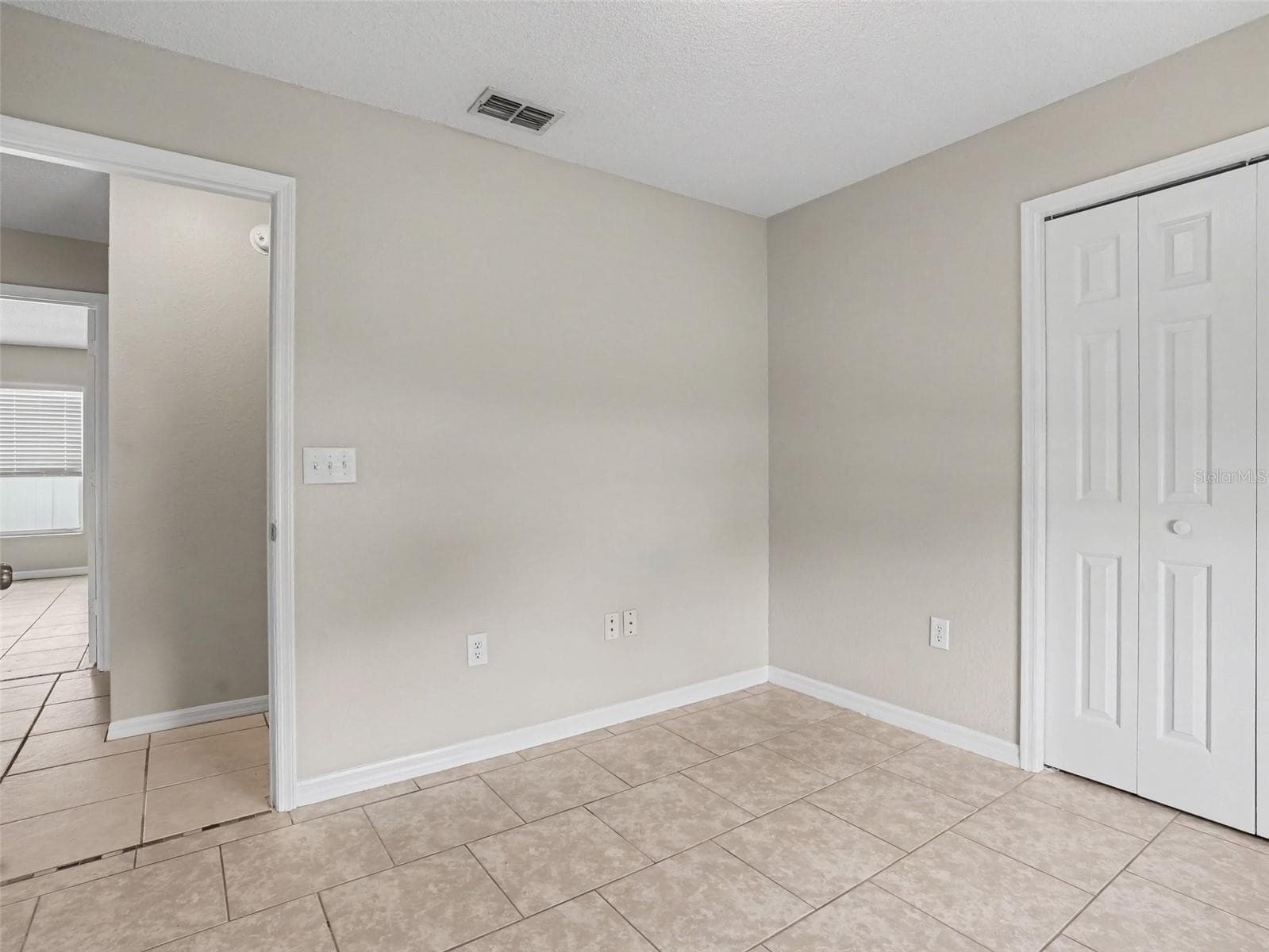 Single Family Residence at 3735 IMPERIAL DR, WINTER HAVEN, photo 19 of 24