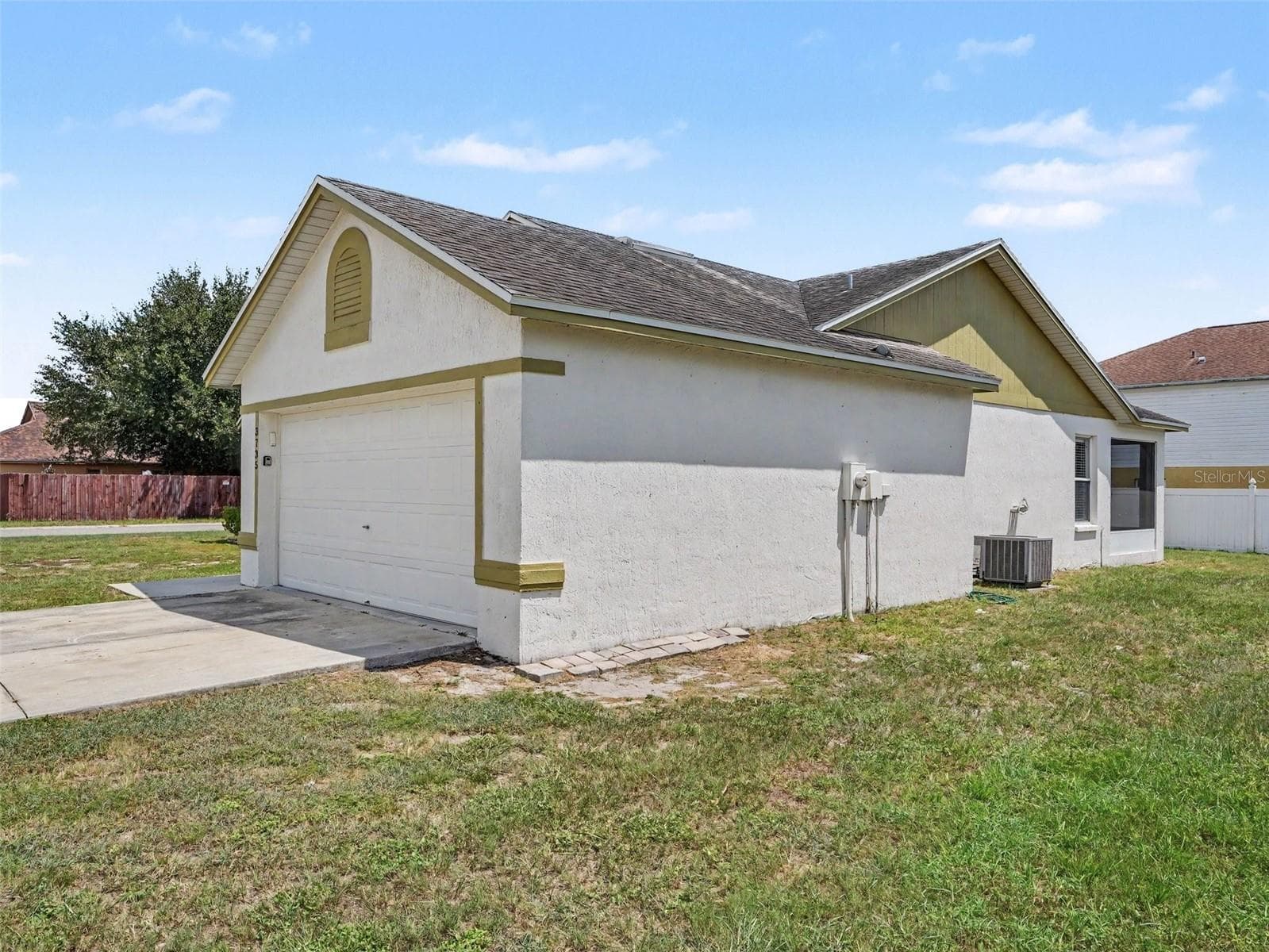 Single Family Residence at 3735 IMPERIAL DR, WINTER HAVEN, photo 3 of 24
