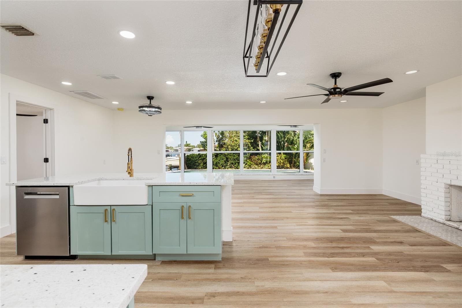 Single Family Residence at 3960 13TH WAY NE, ST PETERSBURG, photo 14 of 51