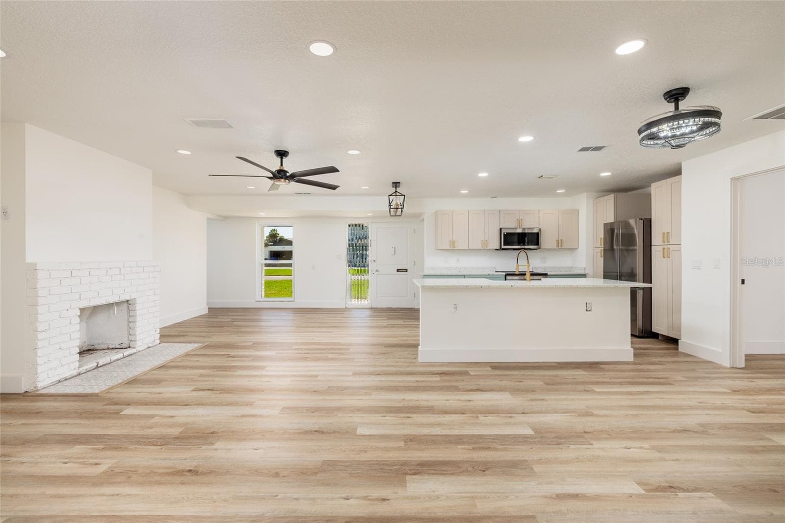 Single Family Residence at 3960 13TH WAY NE, ST PETERSBURG, photo 18 of 51