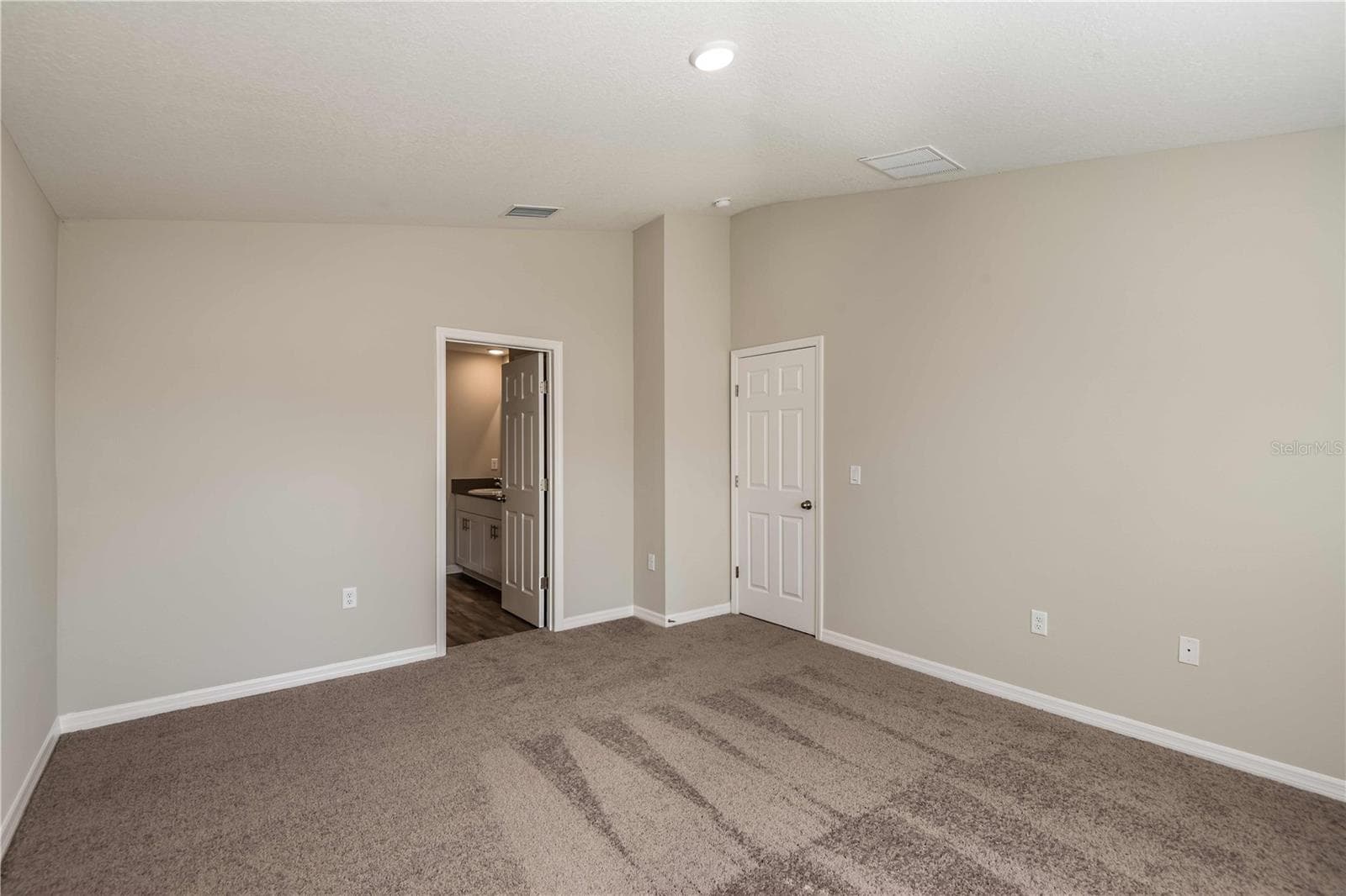 Single Family Residence at 36644 THORNHEDGE DR, ZEPHYRHILLS, photo 6 of 29