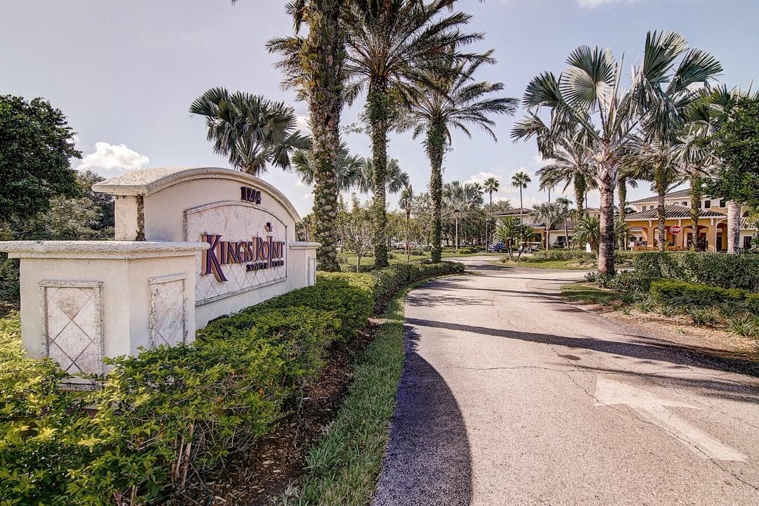 Condominium at 2209 HARTLEBURY WAY #402, SUN CITY CENTER, photo 40 of 69