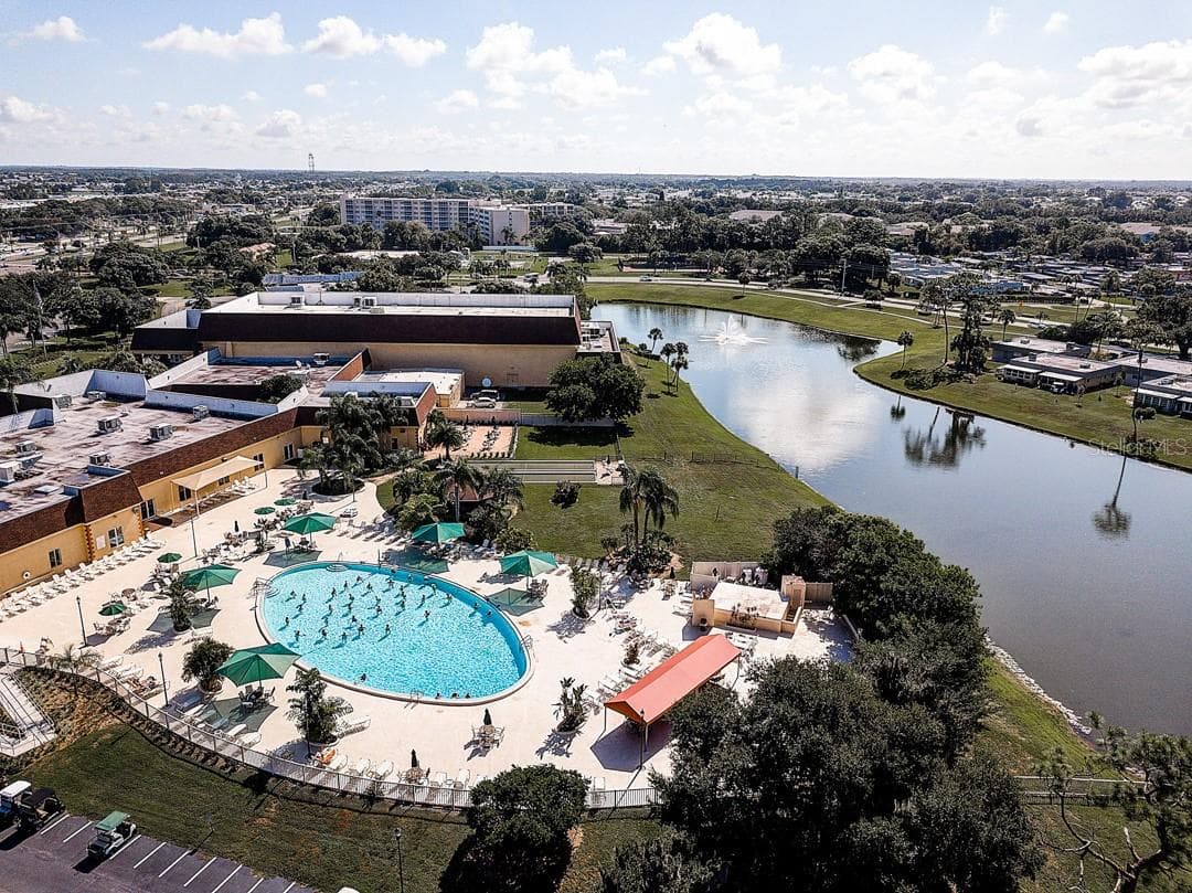 Condominium at 2209 HARTLEBURY WAY #402, SUN CITY CENTER, photo 43 of 69