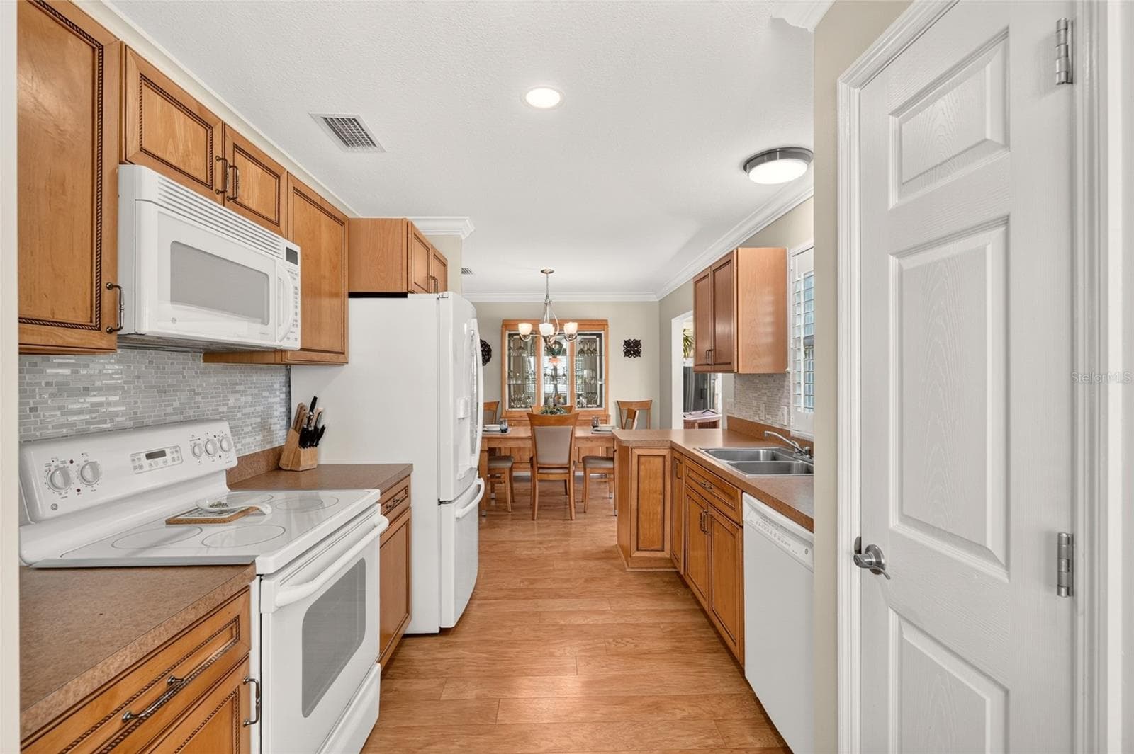 Single Family Residence at 1218 SANTOS PL, THE VILLAGES, photo 19 of 47