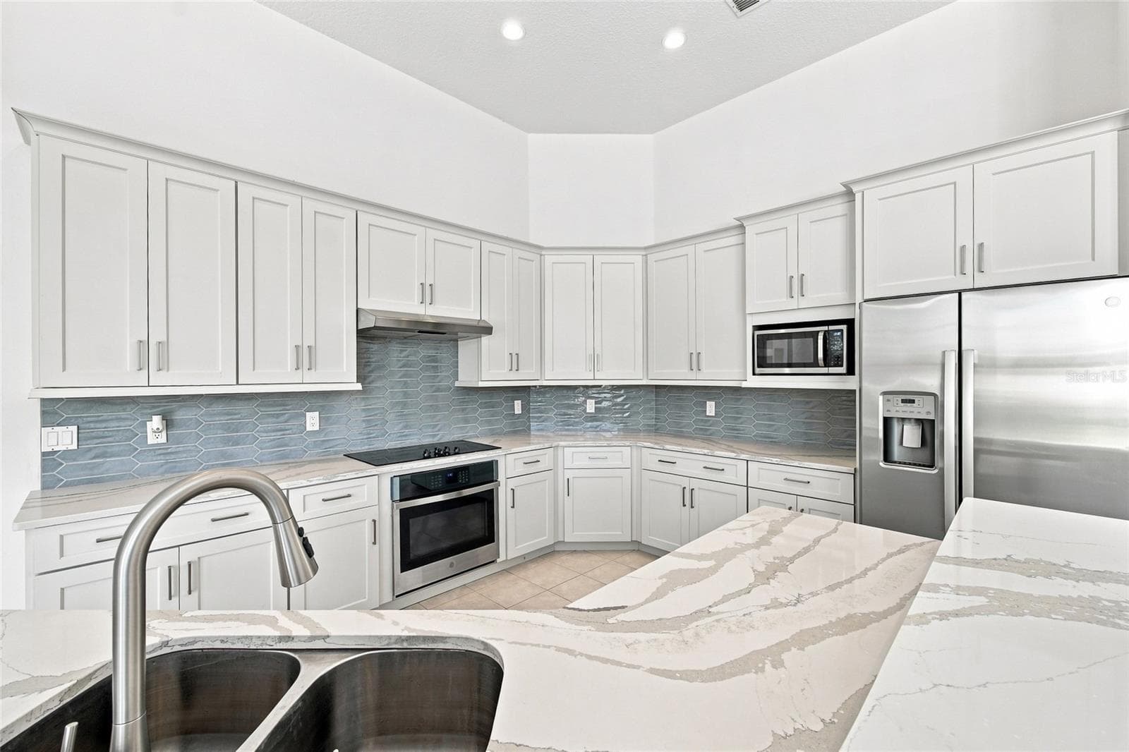 Kitchen - 10008 CANOPY TREE CT, ORLANDO