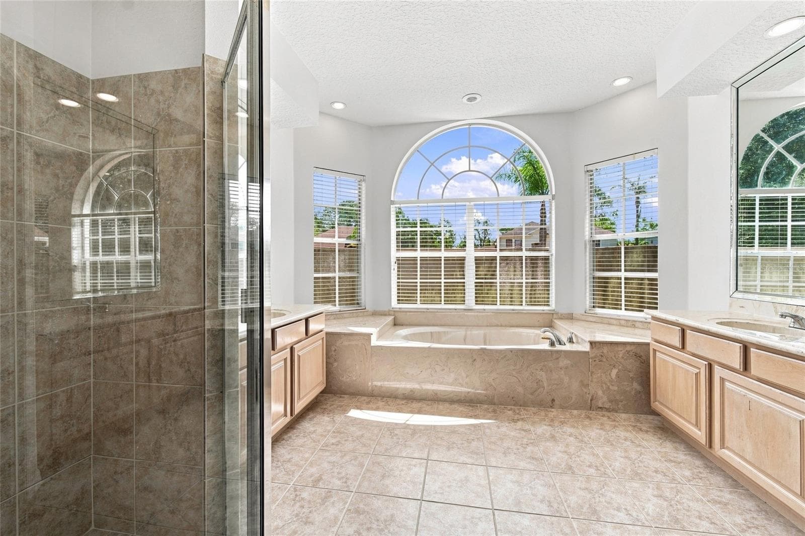 Master Bathroom - 10008 CANOPY TREE CT, ORLANDO