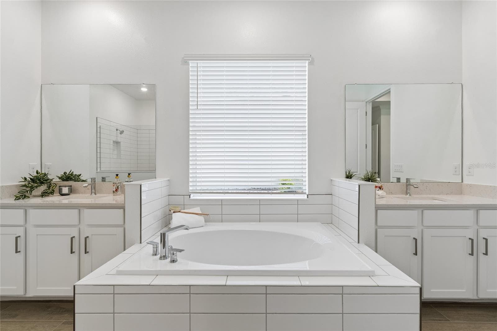 Primary ensuite - 4794 SOUTHERN VALLEY LOOP, BROOKSVILLE