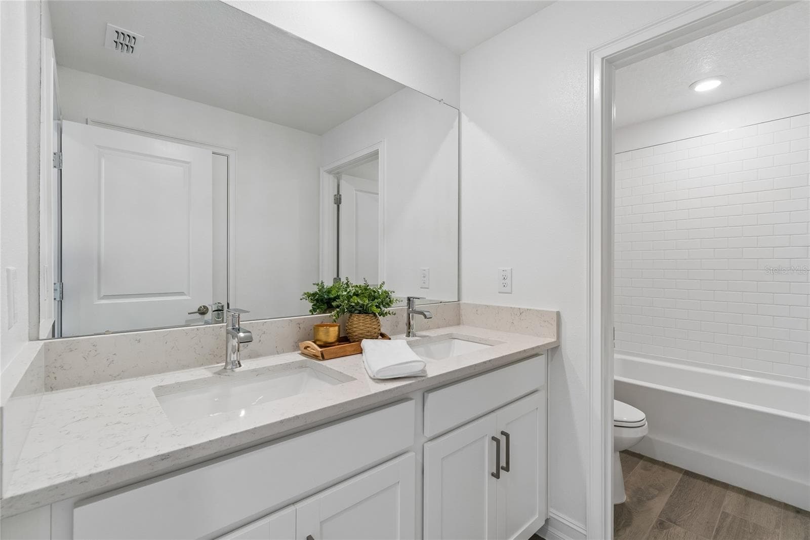 4th full bath-2nd floor - 4794 SOUTHERN VALLEY LOOP, BROOKSVILLE