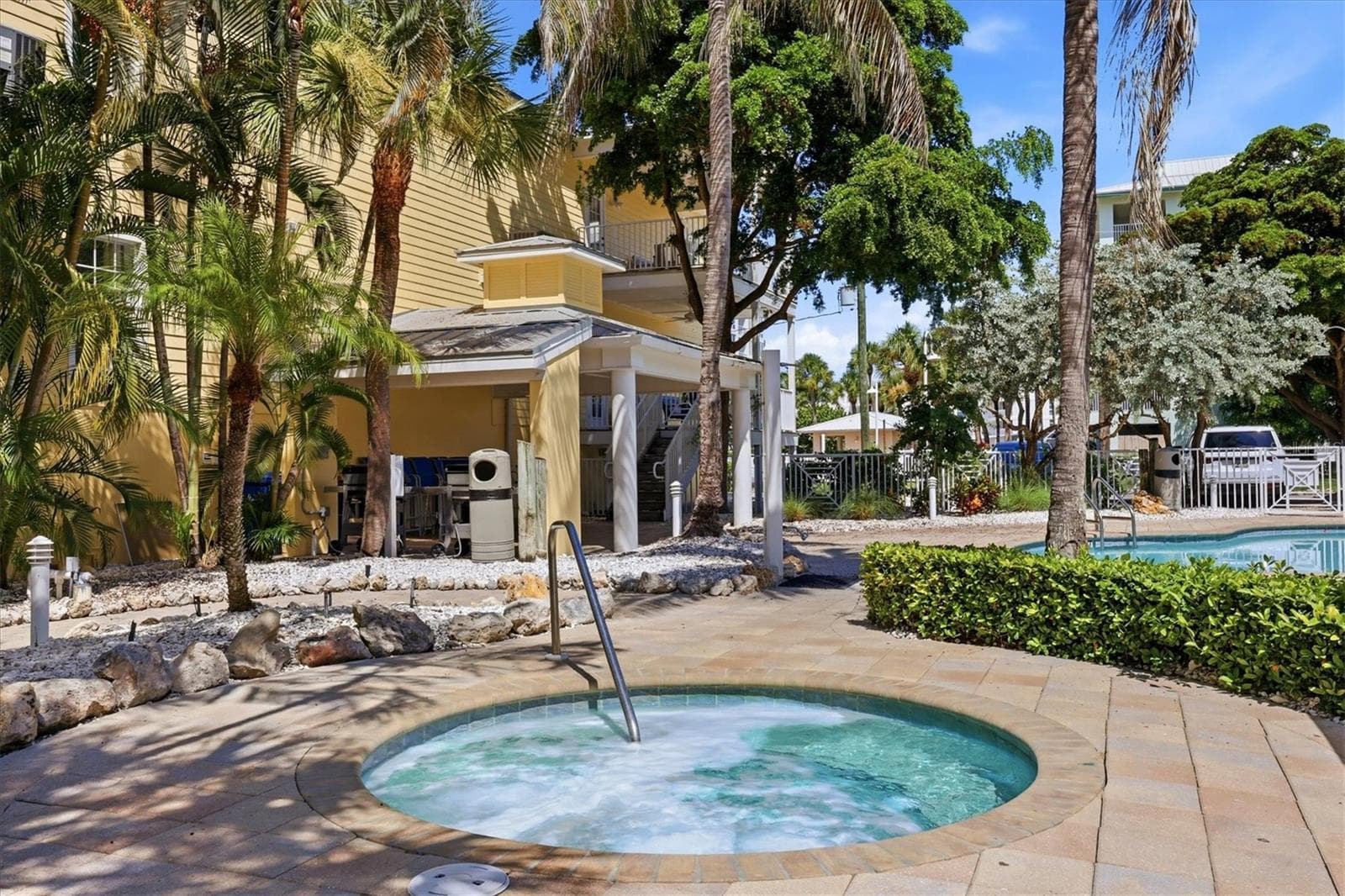 Spa - 1020 SUN N SEA DR #102, SARASOTA