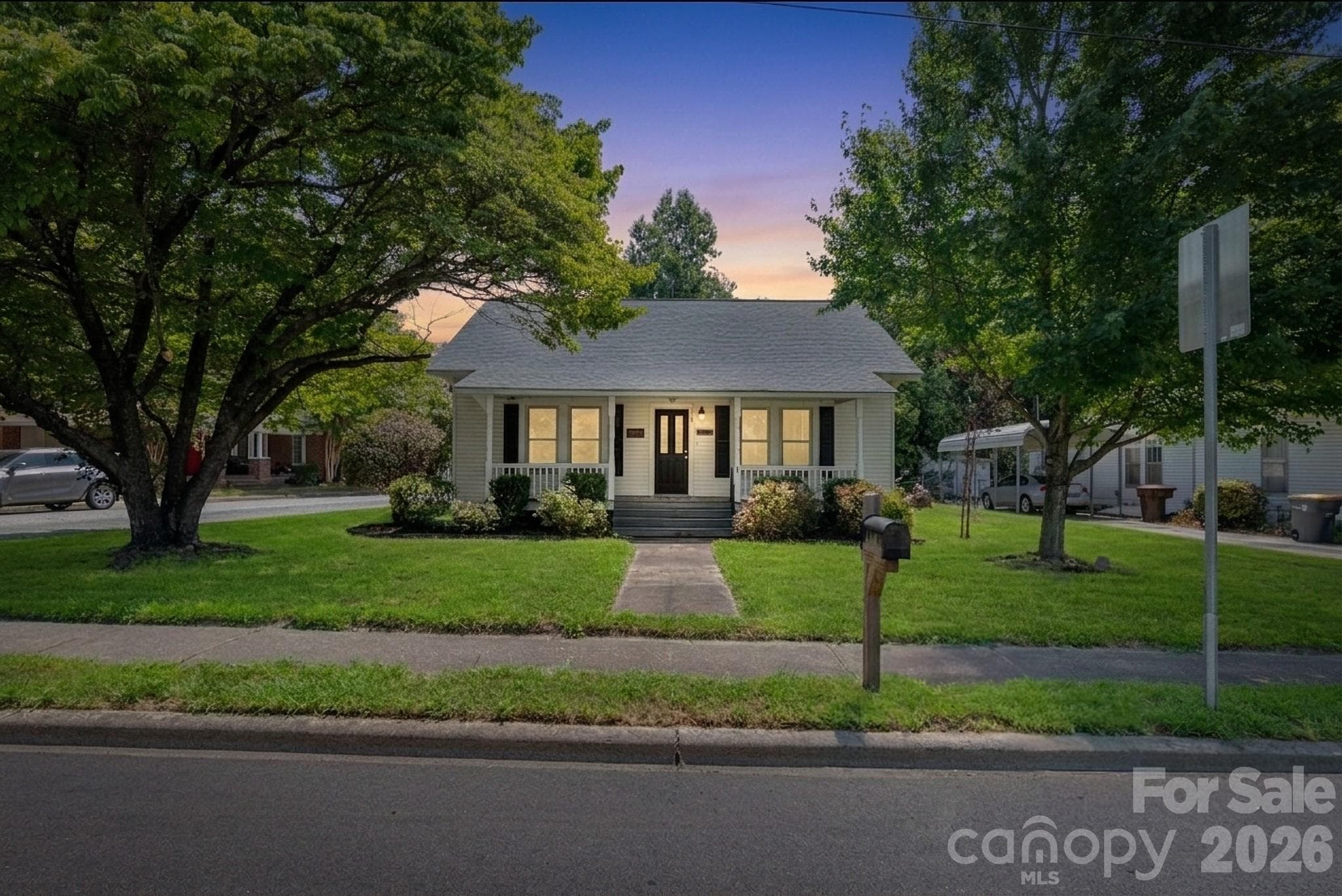 Single Family Residence at 401 S Ridge Avenue, Kannapolis, photo 2 of 36