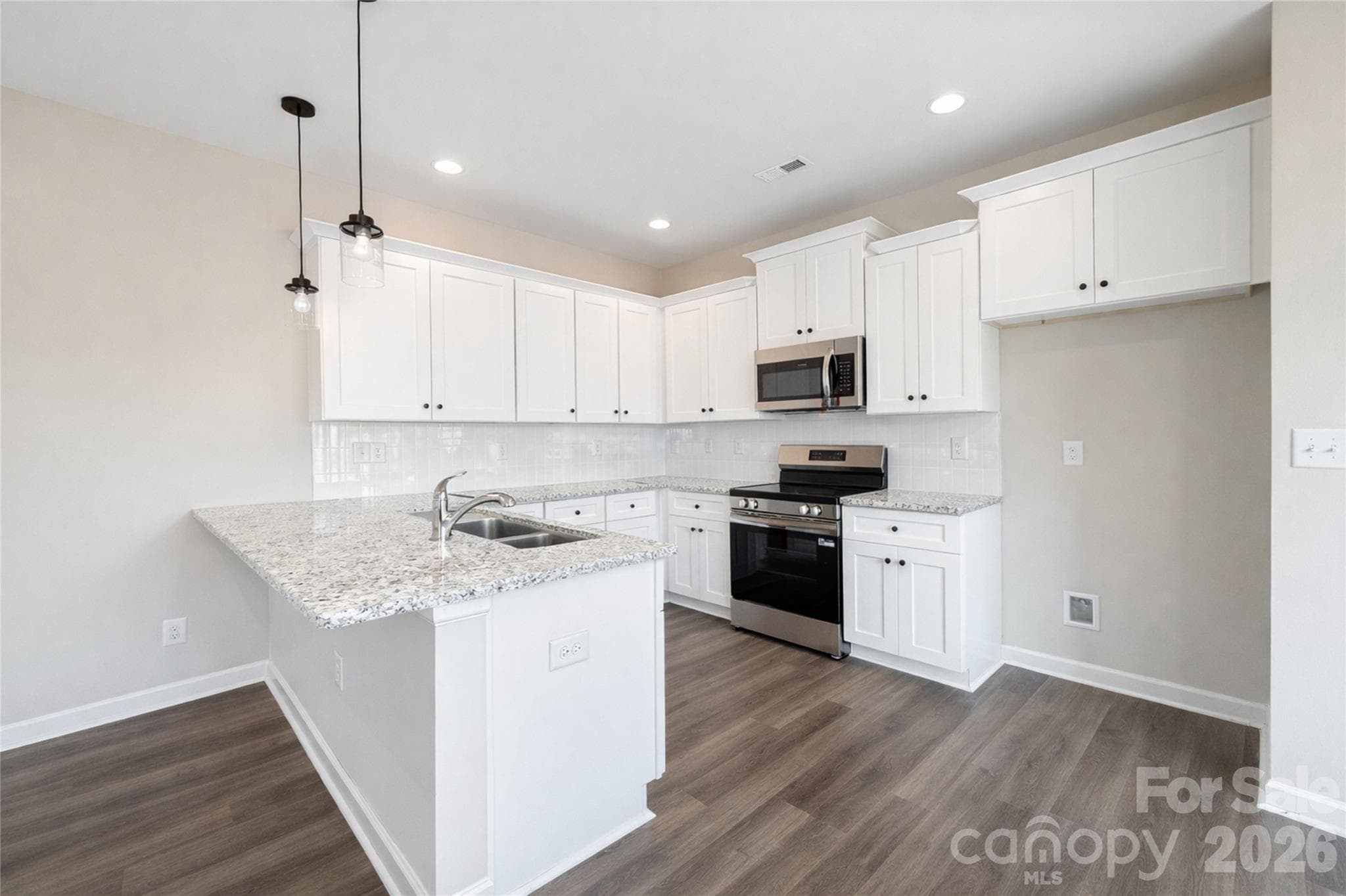 Single Family Residence at 125 Pinnacle Crossing, Shelby, photo 2 of 22