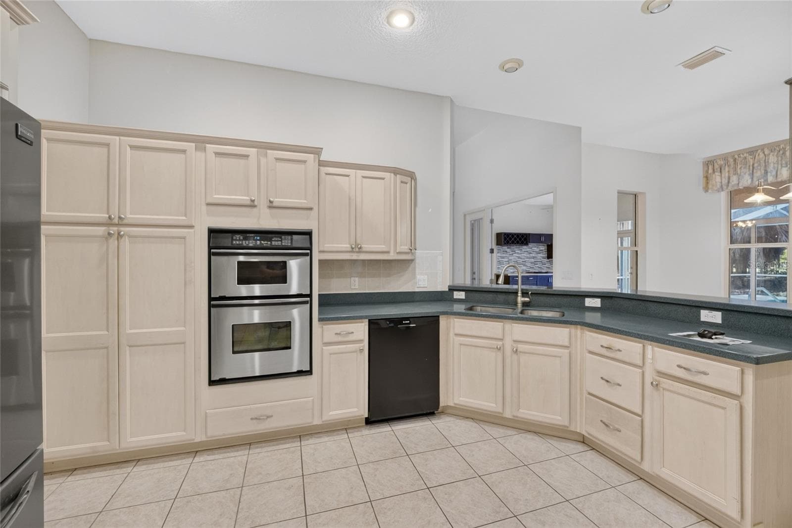 Single Family Residence at 18293 SW 75TH LOOP, DUNNELLON, photo 17 of 37