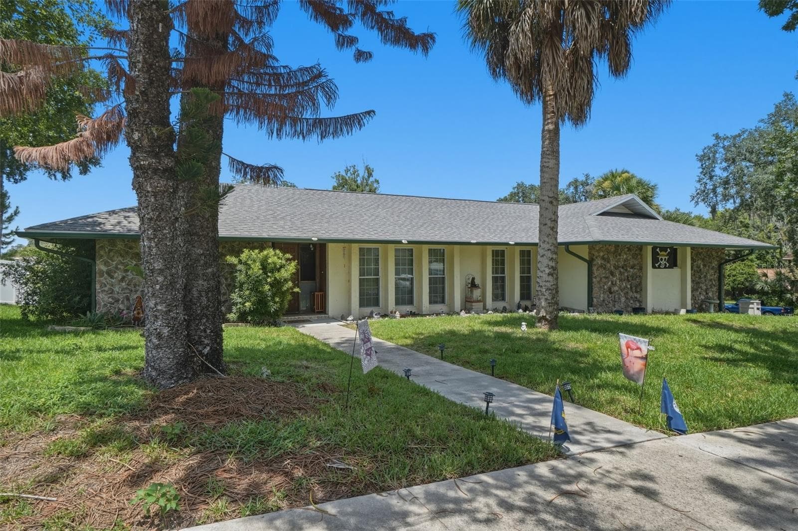 701 MILAN CT