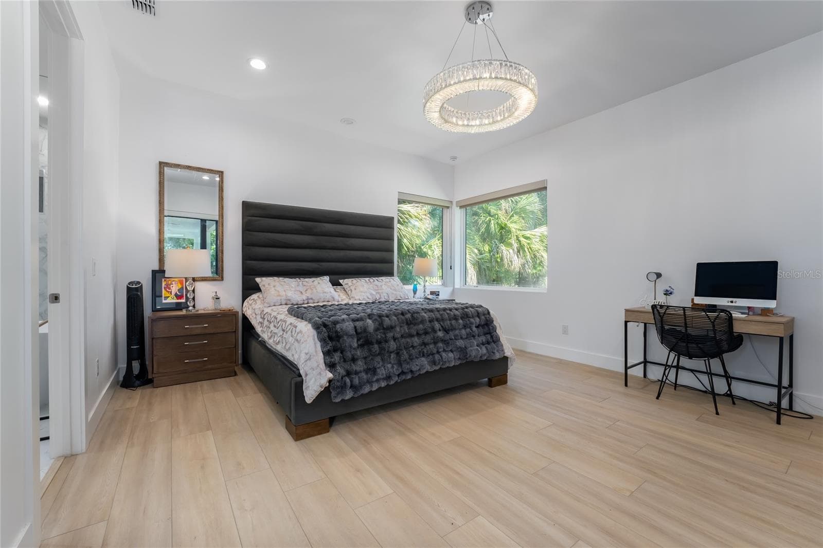 Single Family Residence at 11113 LAKE BUTLER BLVD, WINDERMERE, photo 12 of 33