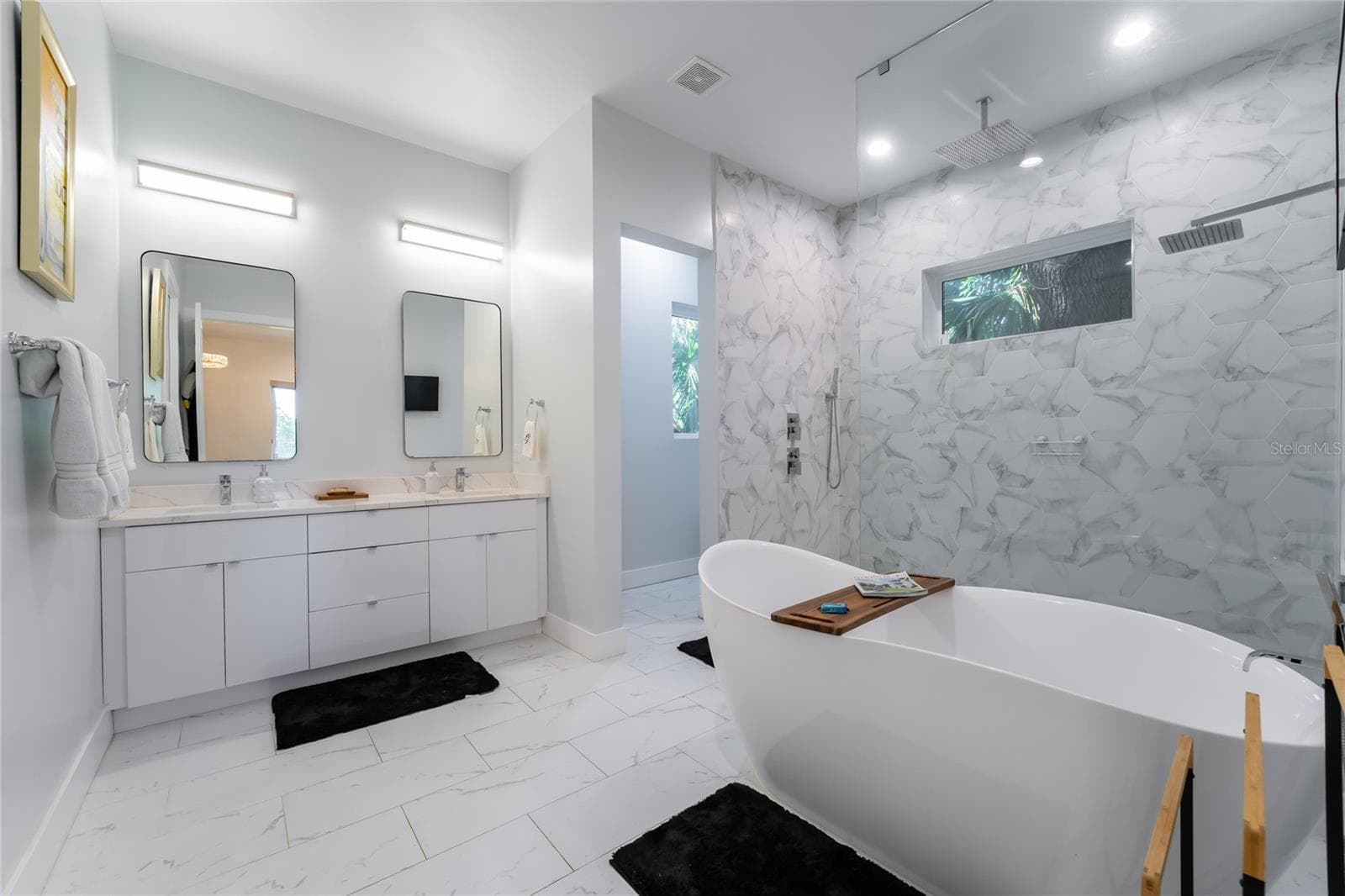 Single Family Residence at 11113 LAKE BUTLER BLVD, WINDERMERE, photo 13 of 33