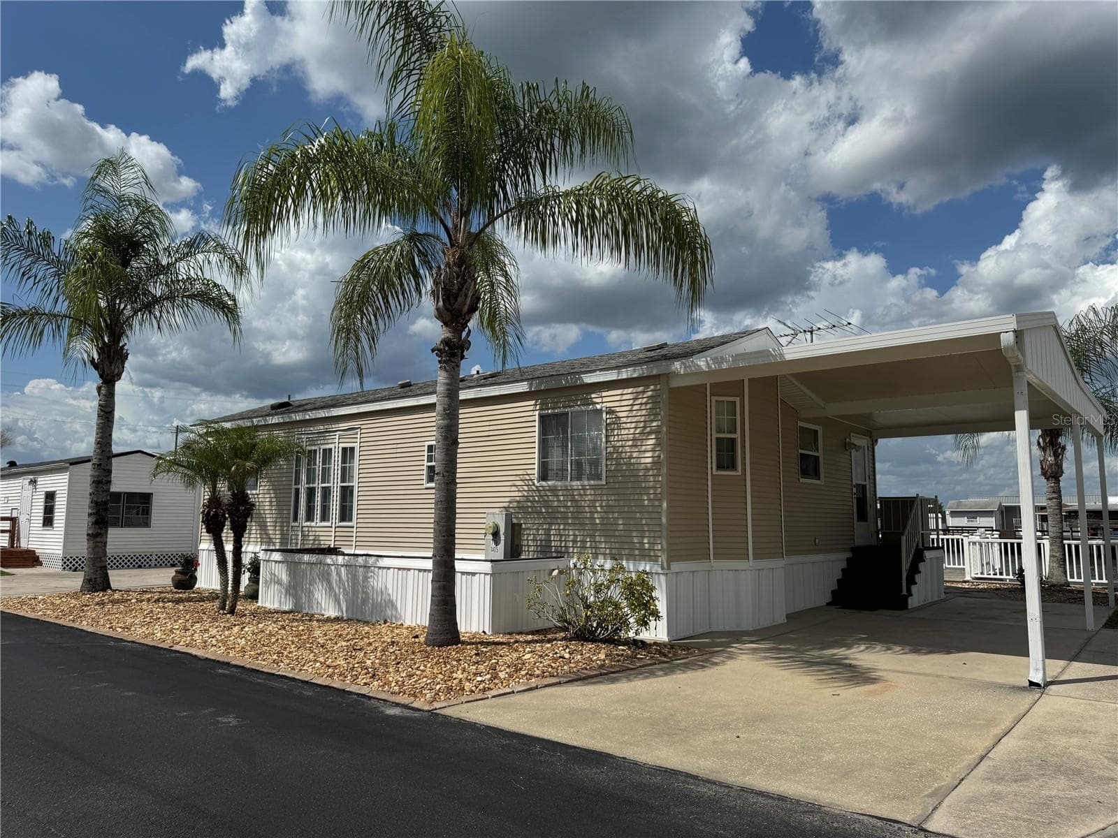 1405 STARBOARD DR
