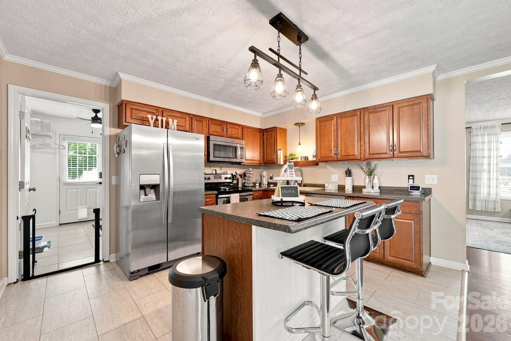 Single Family Residence at 132 Kendra Drive, Mooresville, photo 6 of 34