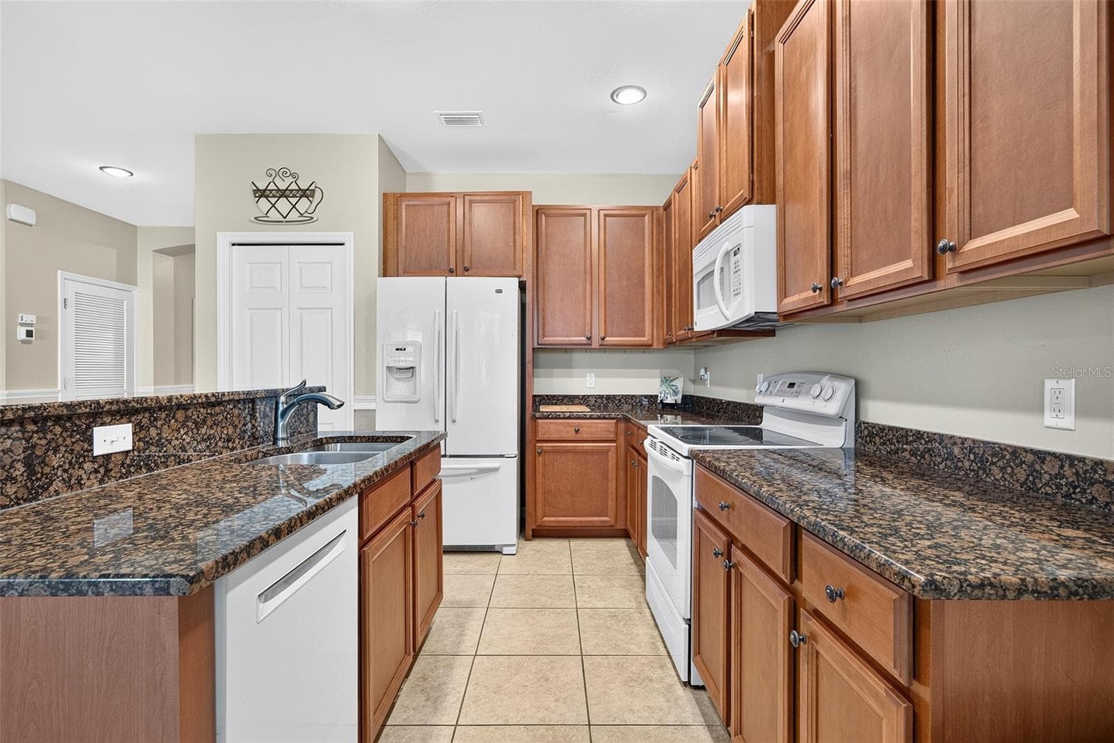 Single Family Residence at 24803 RIO VILLA LAKES CIR, PUNTA GORDA, photo 14 of 38