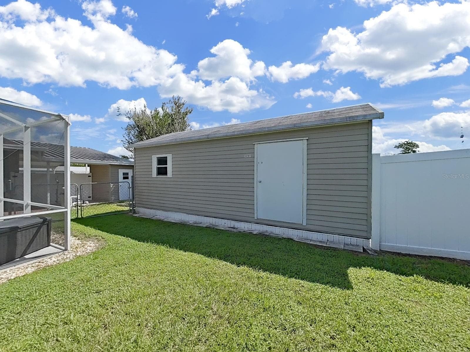 Manufactured Home at 490 LINDSEY DR, LAKELAND, photo 36 of 38