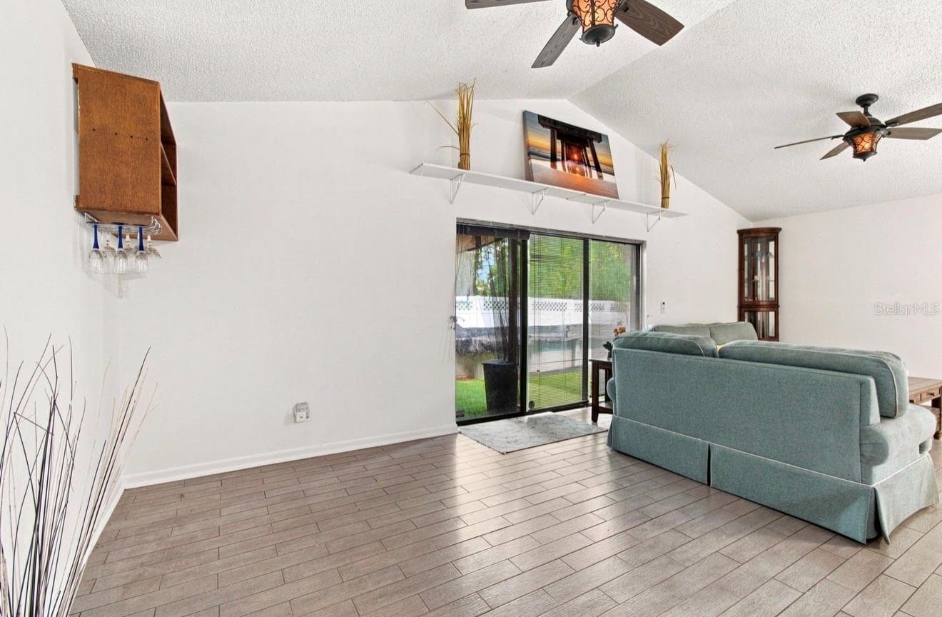 Single Family Residence at 1932 GREGORY DR, TAMPA, photo 16 of 71