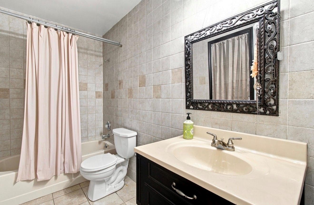 Single Family Residence at 1932 GREGORY DR, TAMPA, photo 28 of 71