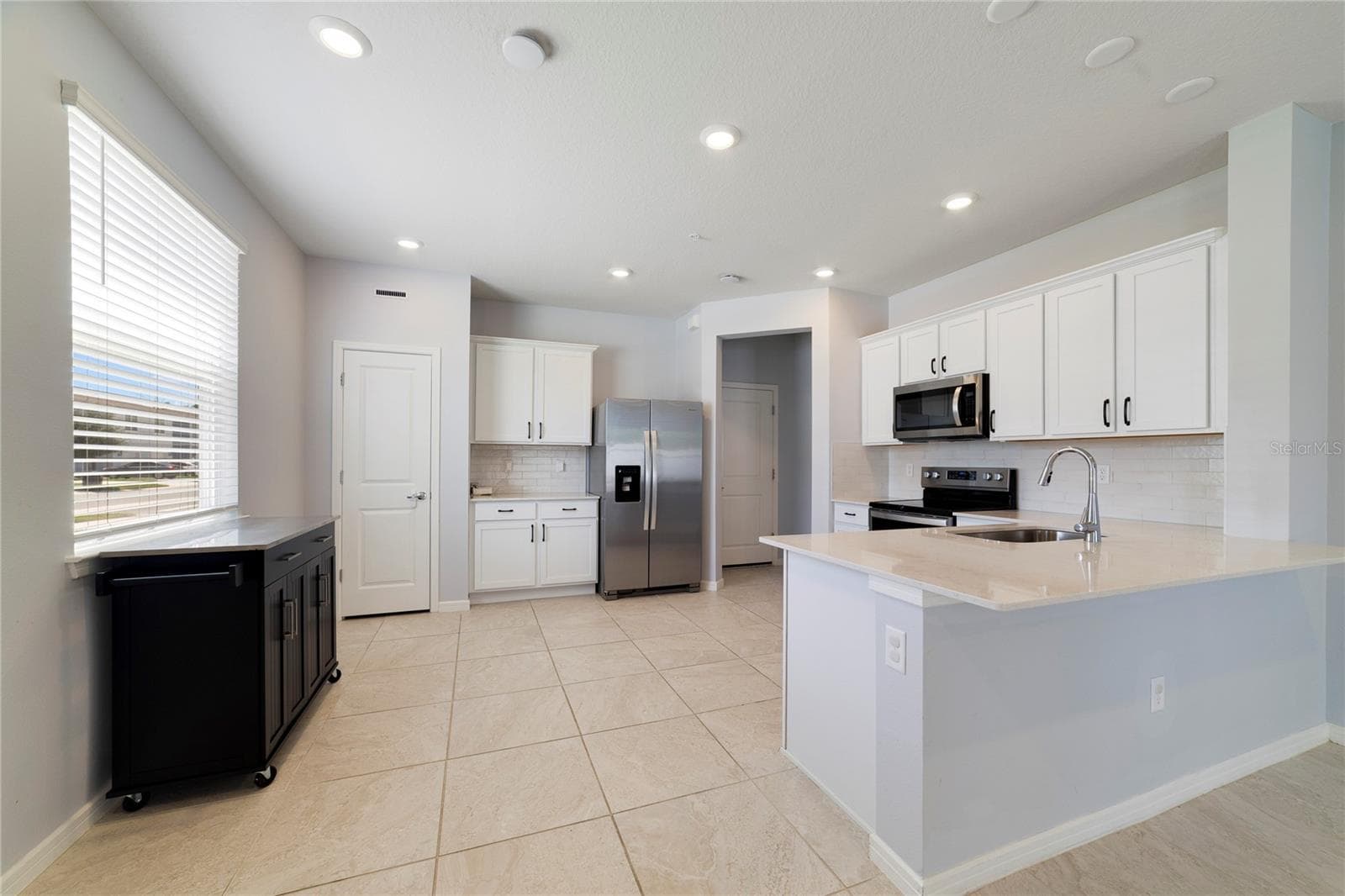 Townhouse at 2857 CLEVER LN, WINTER PARK, photo 5 of 26