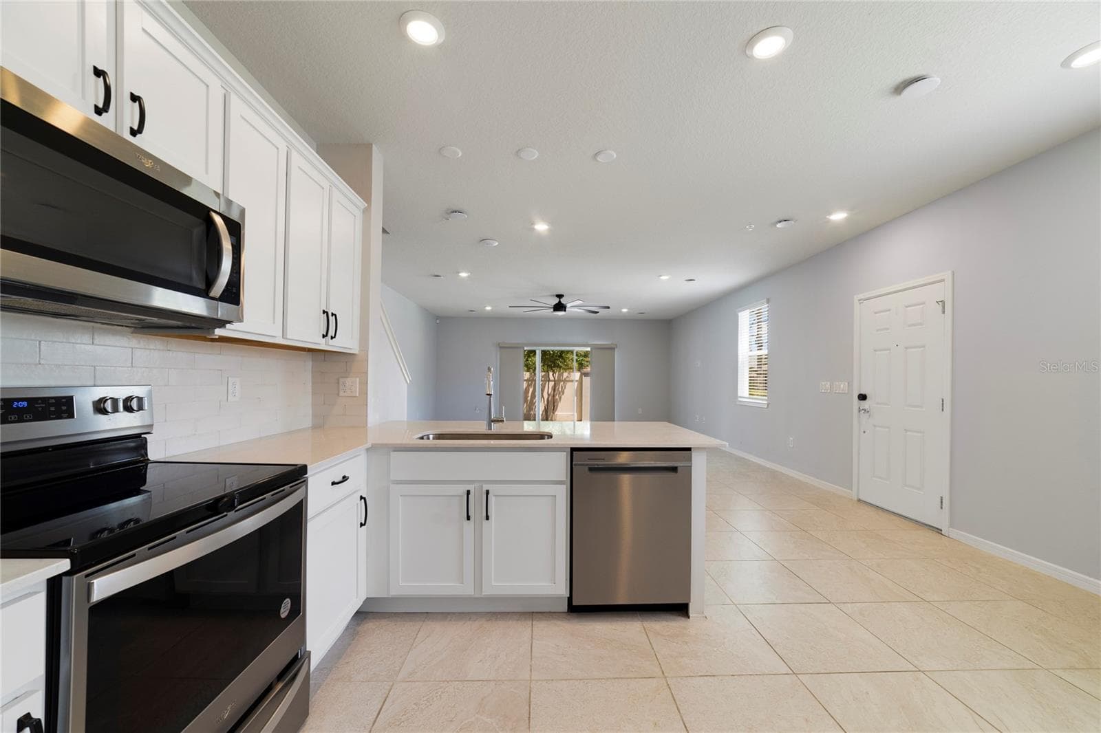 Townhouse at 2857 CLEVER LN, WINTER PARK, photo 7 of 26