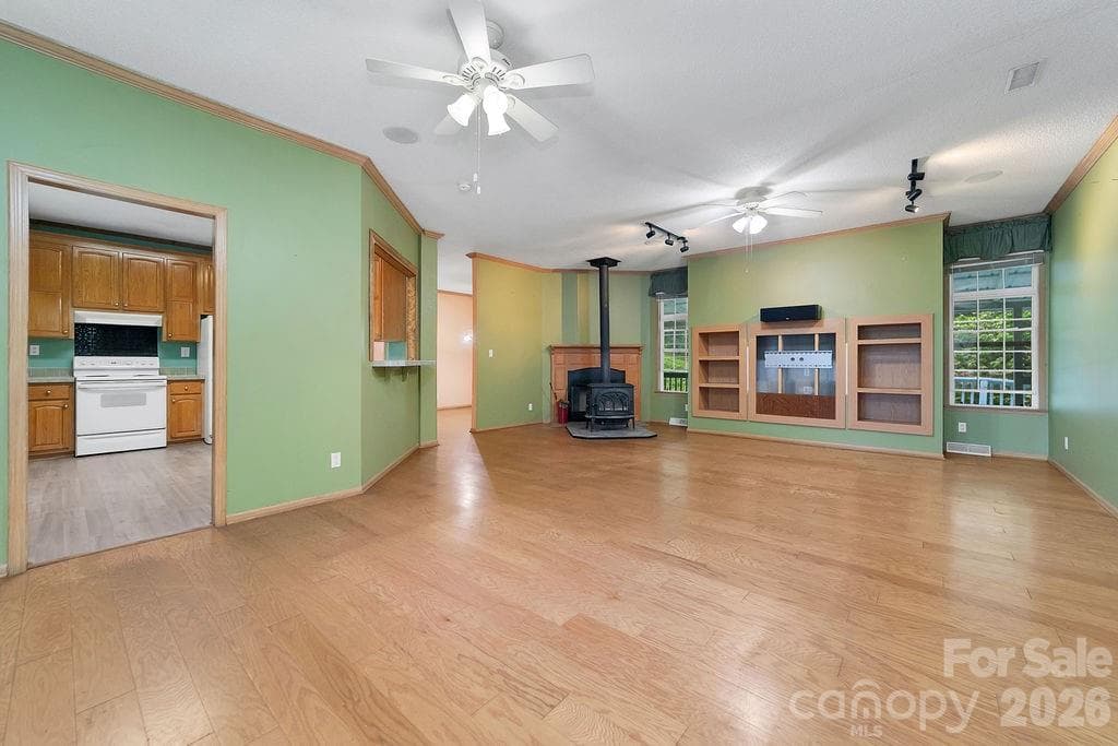 Spacious Living Room - 98 New Sorrells Estate, Brevard