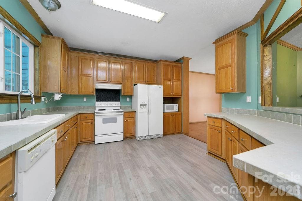 Plenty of Cabinet Space - 98 New Sorrells Estate, Brevard
