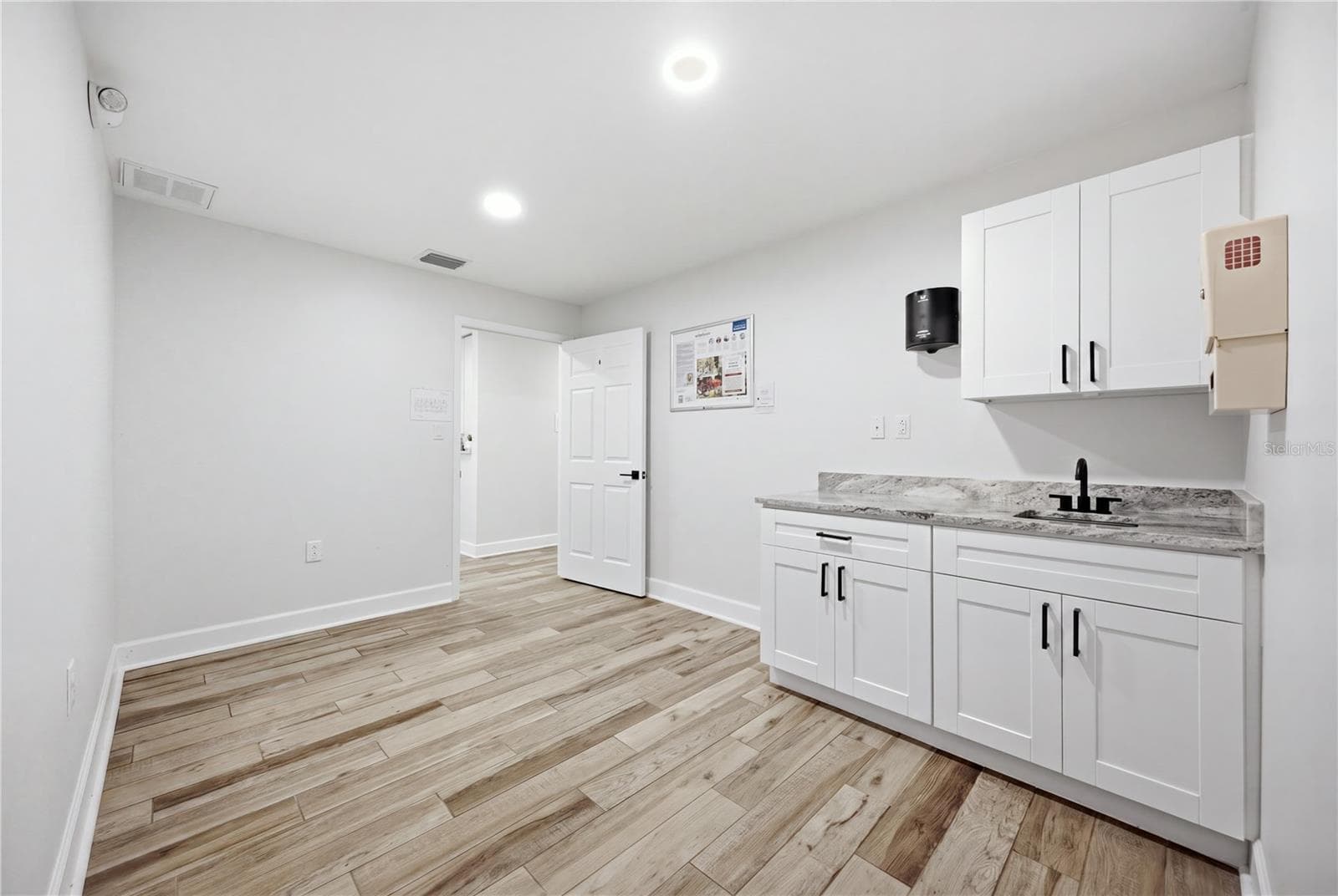 Mixed Use at 4911 STATE ROAD 54, NEW PORT RICHEY, photo 18 of 55