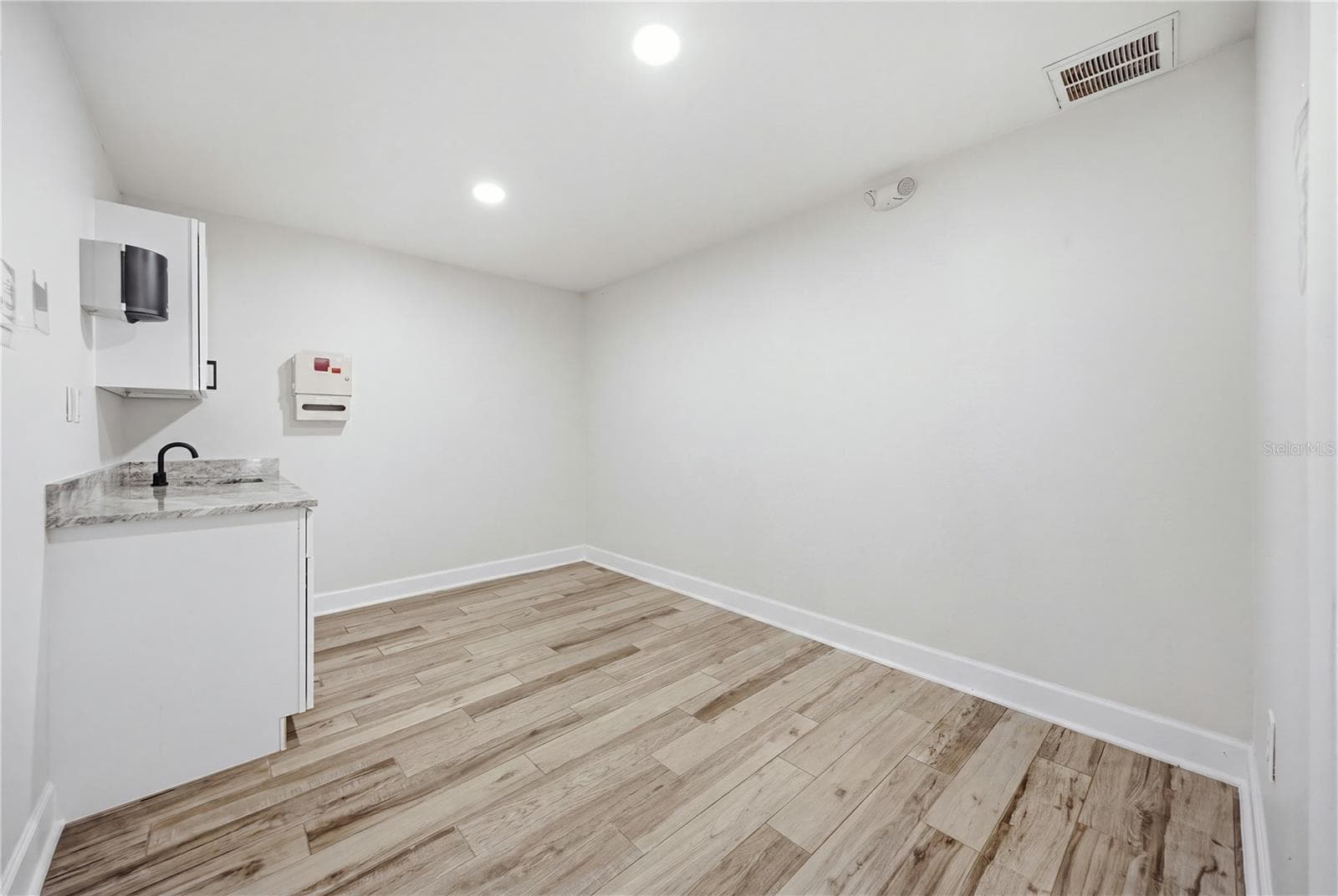 Mixed Use at 4911 STATE ROAD 54, NEW PORT RICHEY, photo 19 of 55
