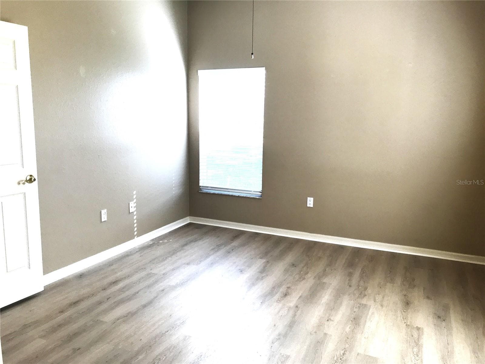 MIDDLE BEDROOM (Bedroom 3) - 5435 SUMMERLAND HILLS DR, LAKELAND