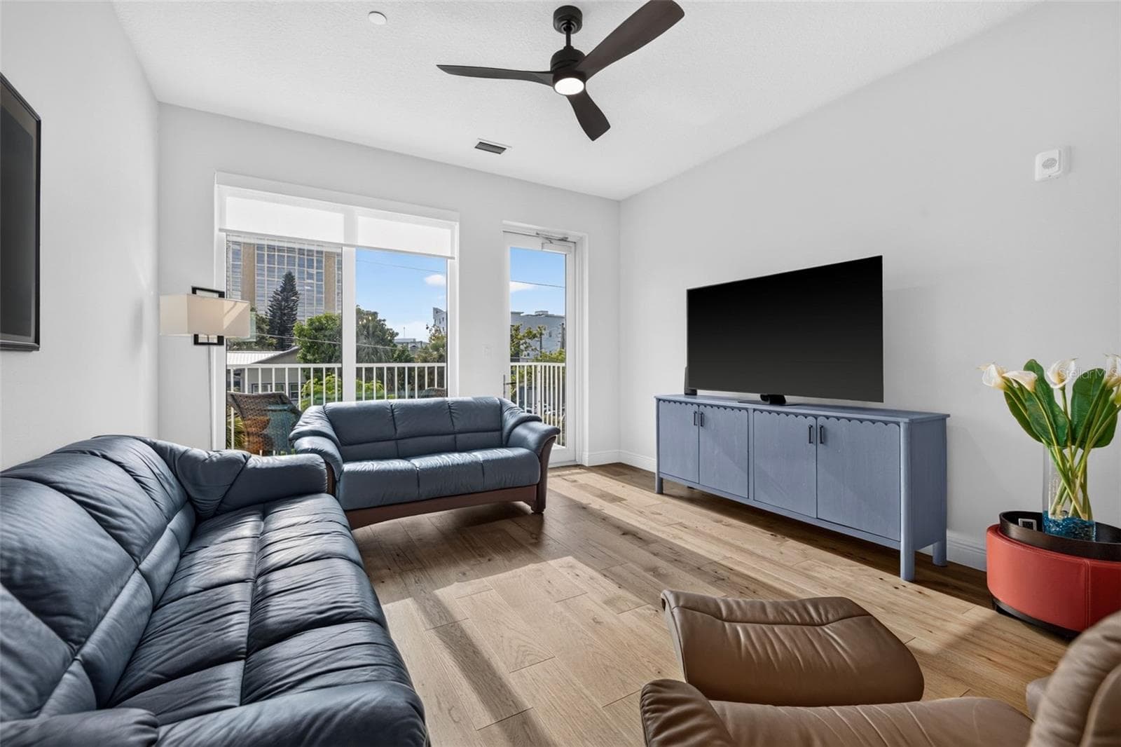 Condominium at 600 3RD AVE S #207, ST PETERSBURG, photo 3 of 33