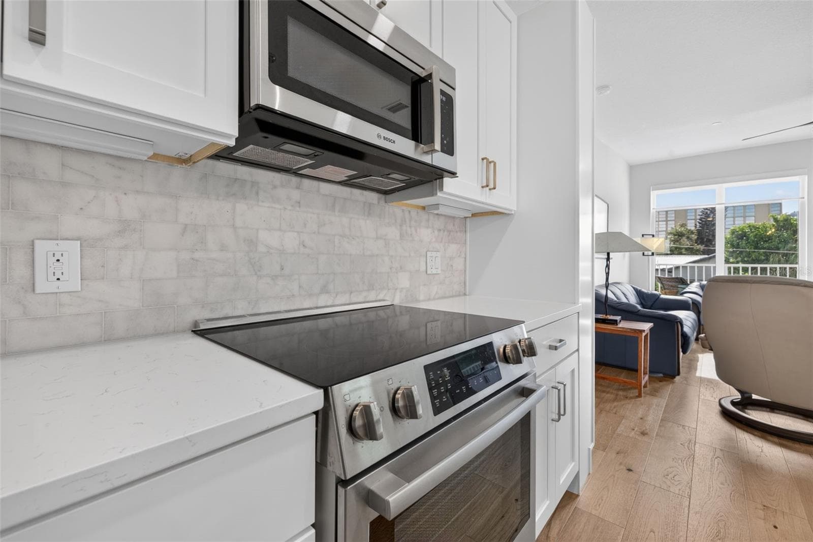 Condominium at 600 3RD AVE S #207, ST PETERSBURG, photo 12 of 33
