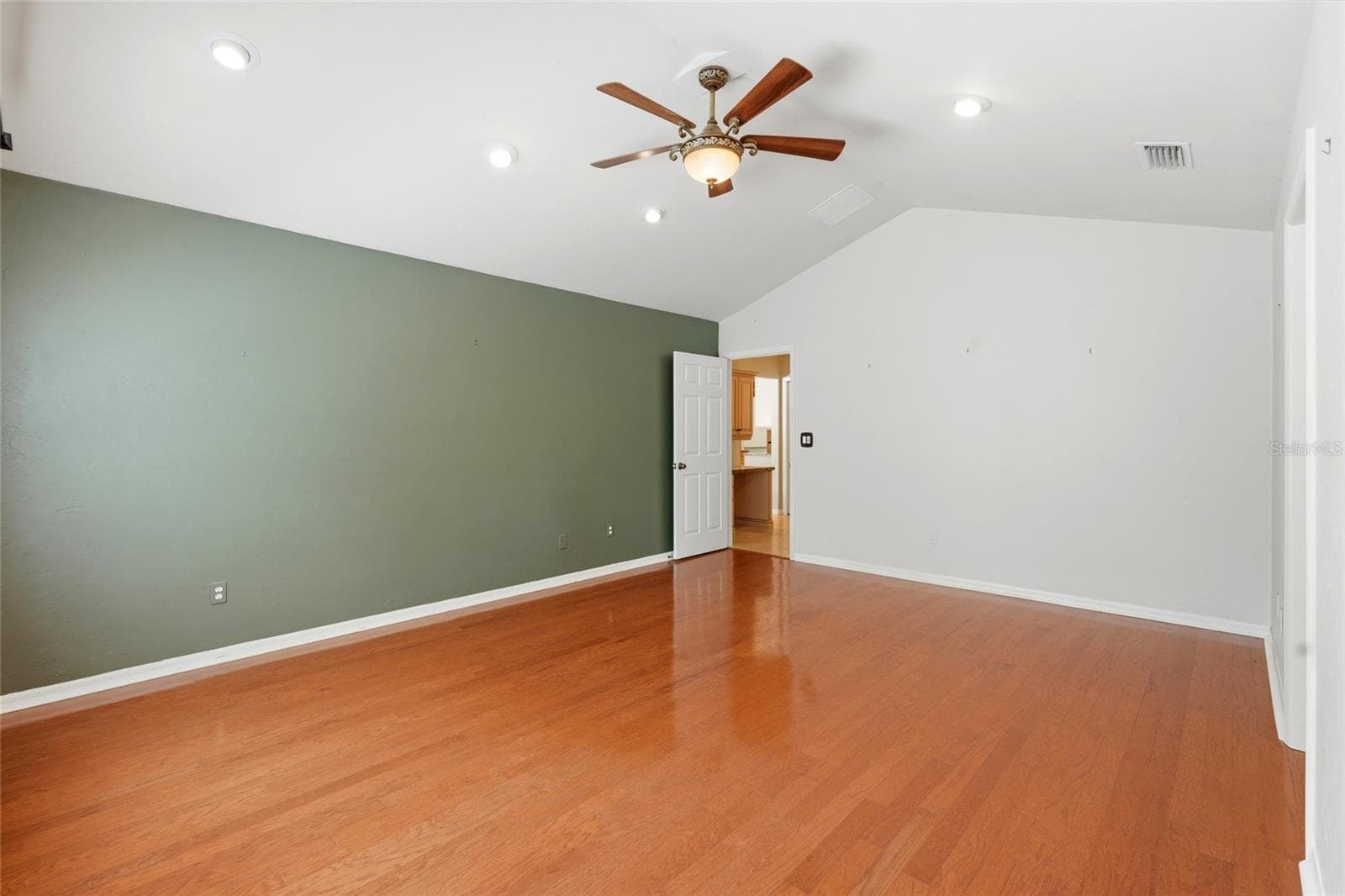 Single Family Residence at 26341 NW 166TH AVE, HIGH SPRINGS, photo 21 of 37