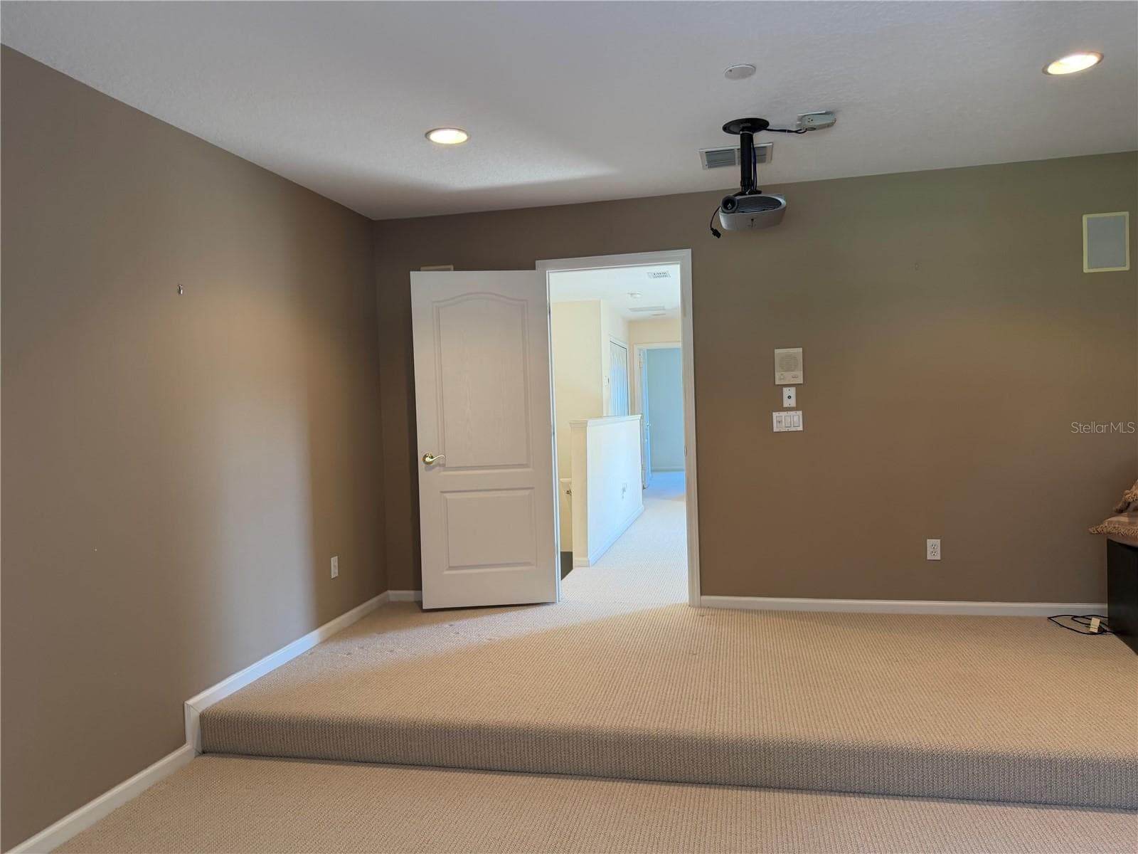 Single Family Residence at 9609 WESTOVER CLUB CIR, WINDERMERE, photo 25 of 40