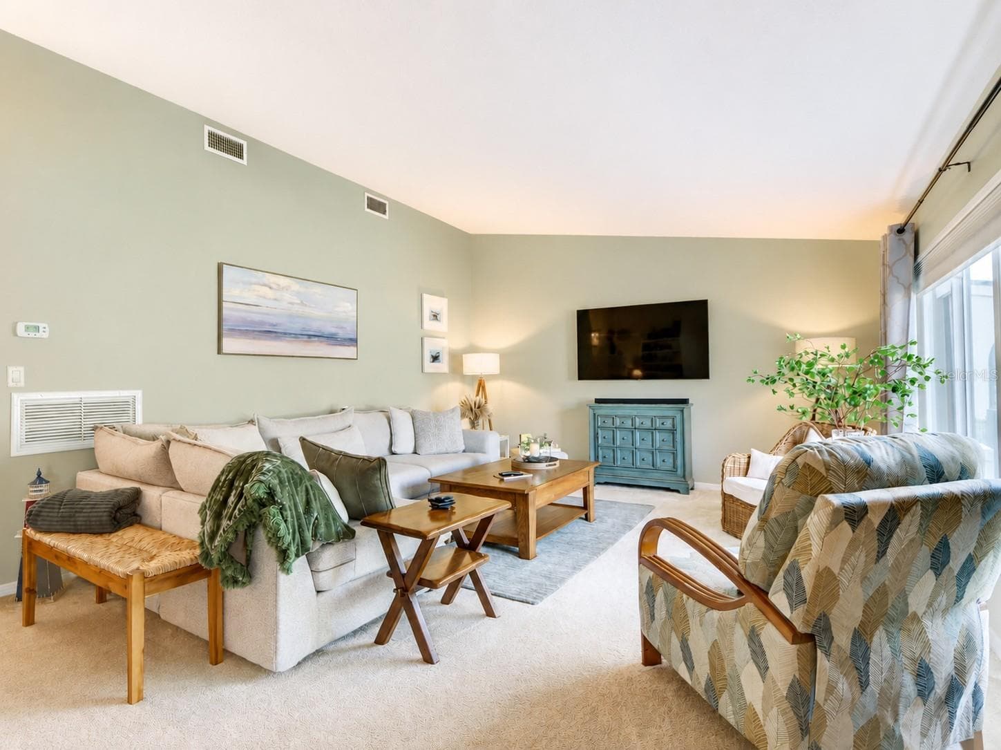 Living Room - 100 S TREMAIN ST #G2, MOUNT DORA