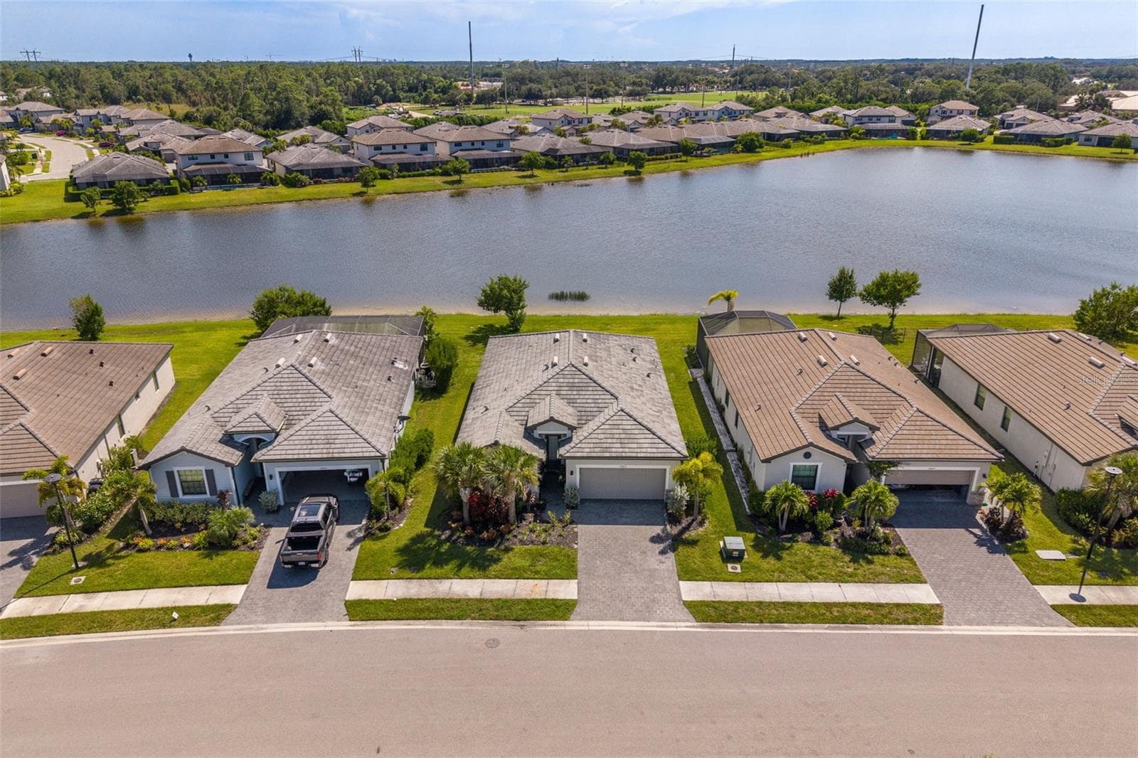 Single Family Residence at 13845 PINE LODGE LN, FORT MYERS, photo 4 of 47