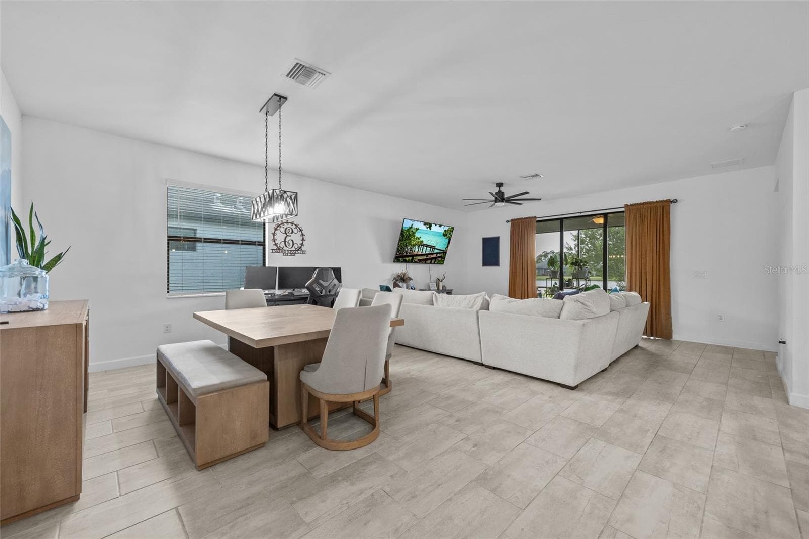 Single Family Residence at 13845 PINE LODGE LN, FORT MYERS, photo 9 of 47