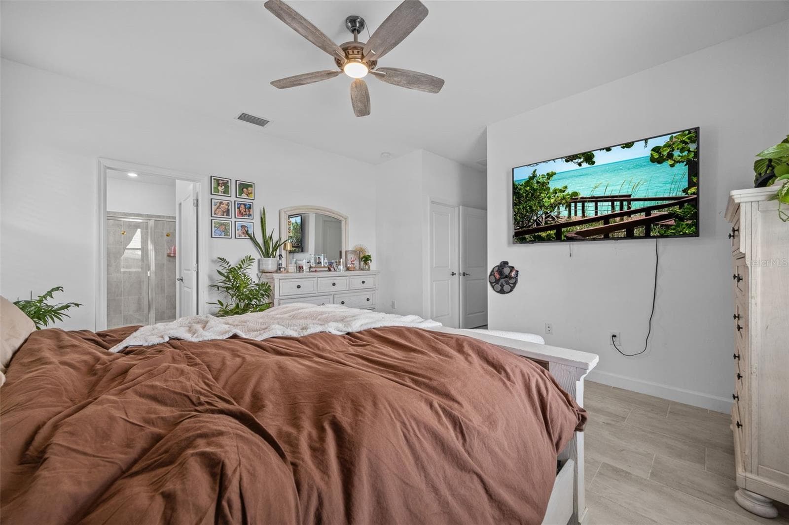 Single Family Residence at 13845 PINE LODGE LN, FORT MYERS, photo 20 of 47
