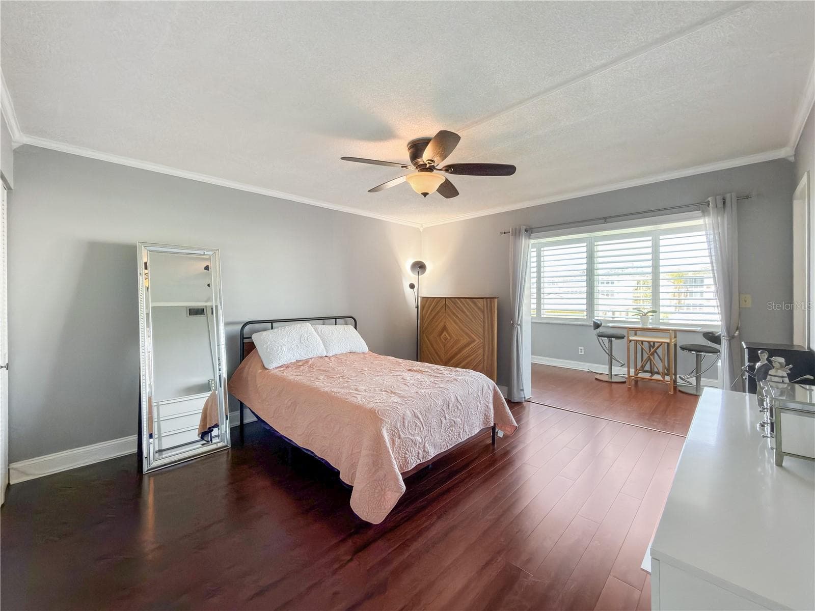 Condominium at 8100 DR MARTIN LUTHER KING JR ST N #202, ST PETERSBURG, photo 11 of 32