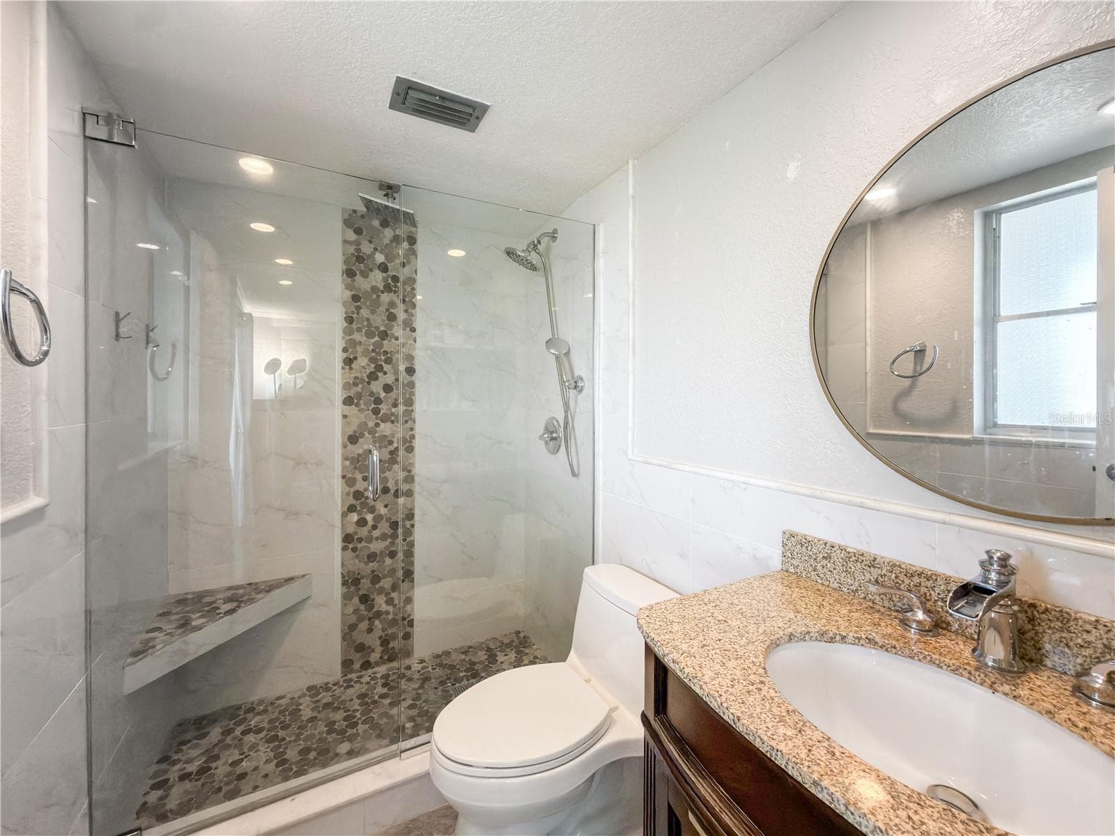 Condominium at 8100 DR MARTIN LUTHER KING JR ST N #202, ST PETERSBURG, photo 14 of 32