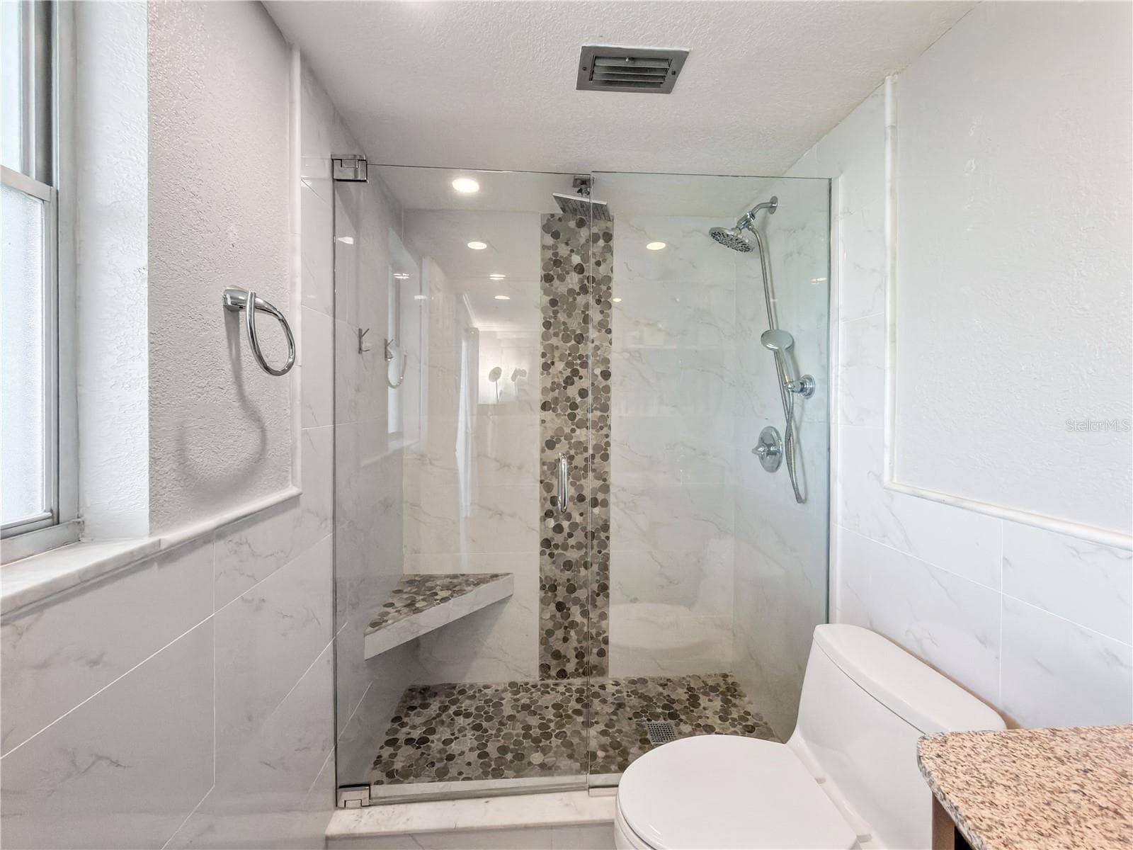 Condominium at 8100 DR MARTIN LUTHER KING JR ST N #202, ST PETERSBURG, photo 15 of 32